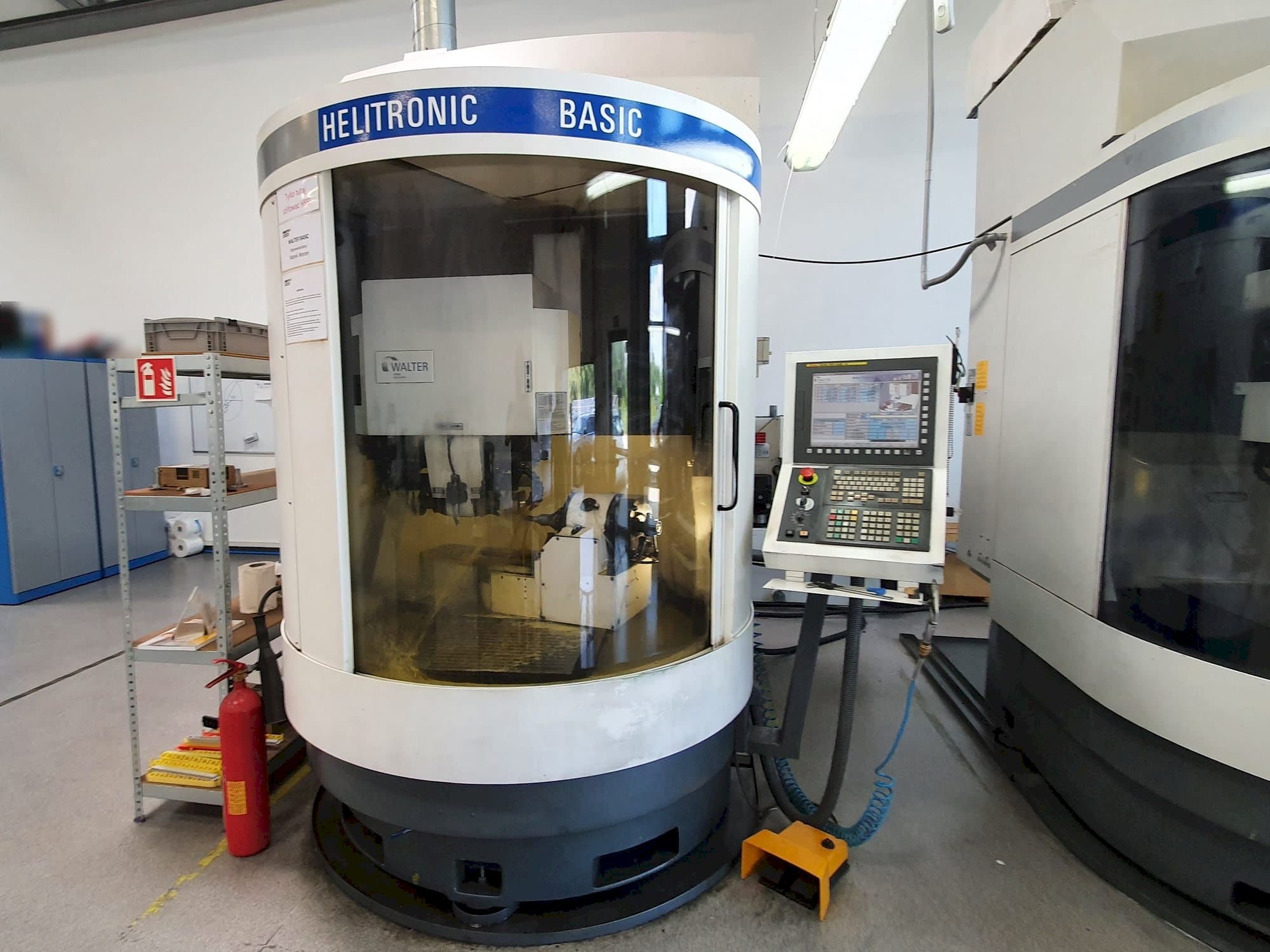 Makine  Walter Helitronic BASIC-F - Önden görünüm