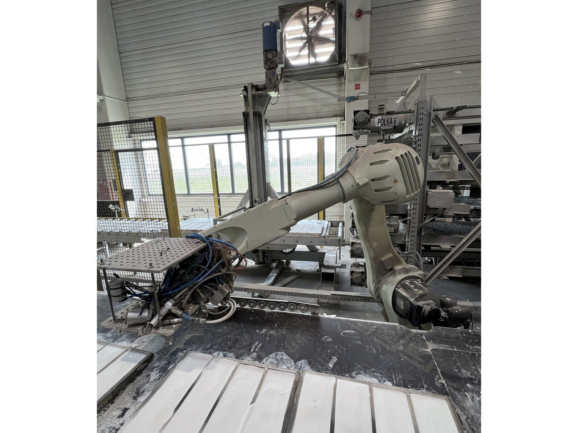 Makine  Kawasaki 3RS050N-BC02 - Önden görünüm