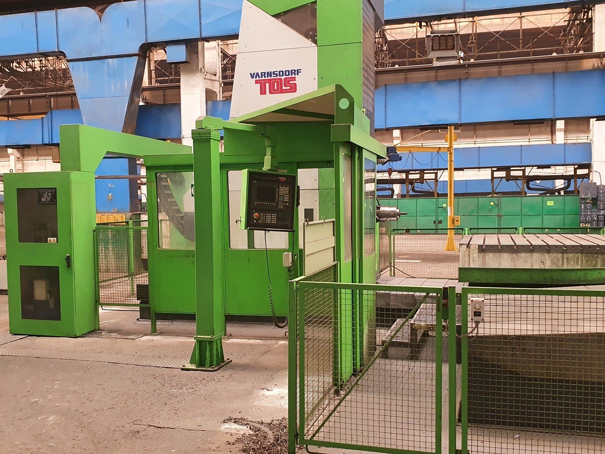 Makine  TOS VARNSDORF WHN 13 CNC - Önden görünüm