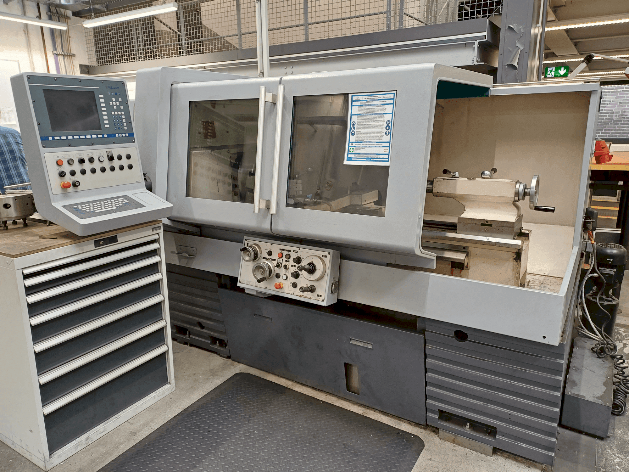 Makine  Weiler E40 - Önden görünüm