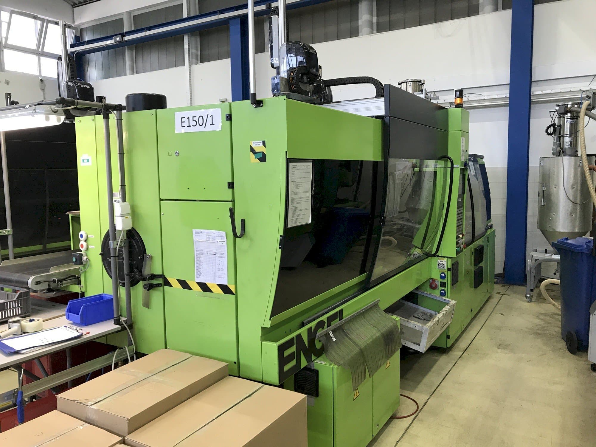 Makine  ENGEL VC 750/150 Plus - Önden görünüm