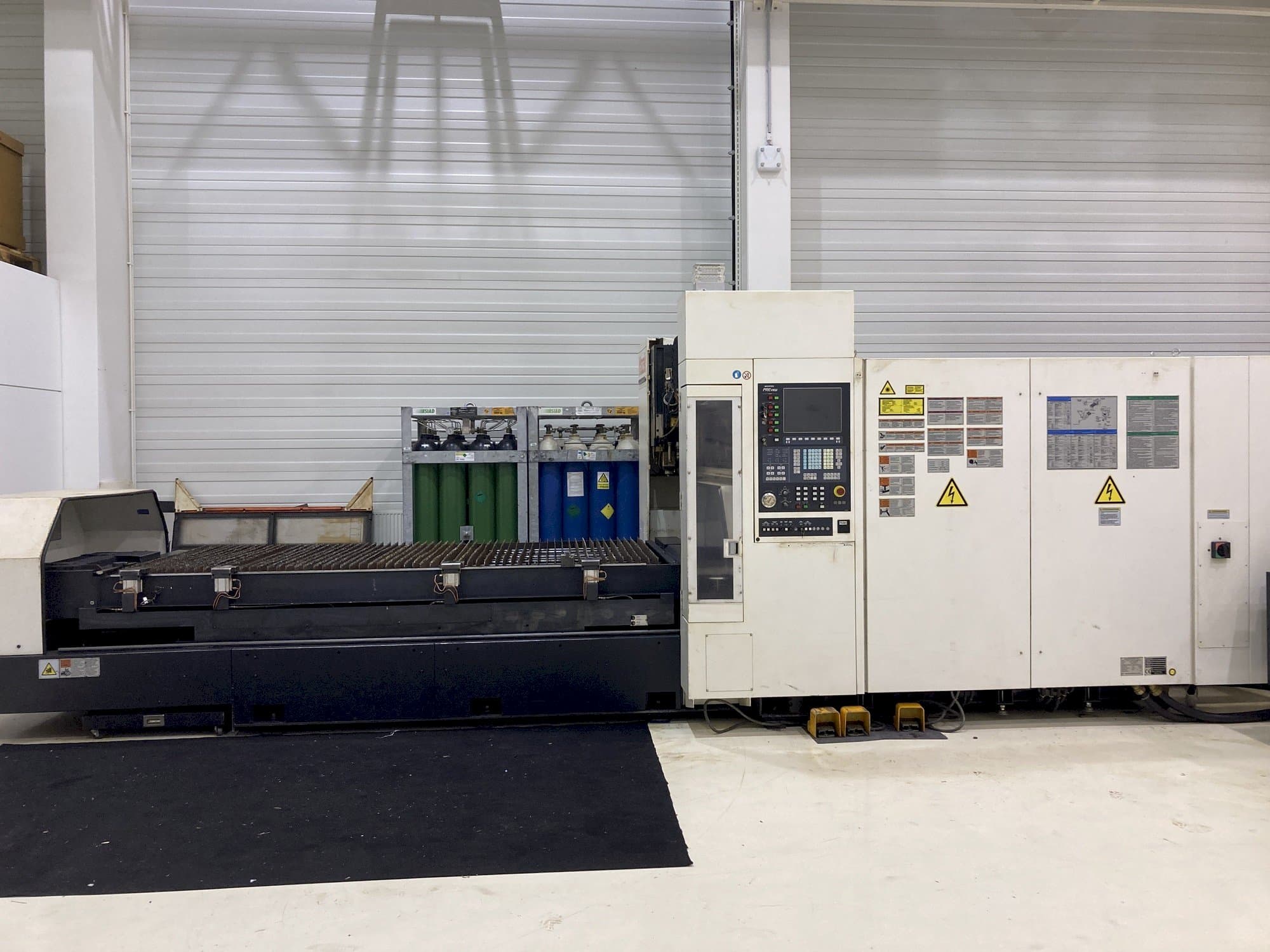 Makine  Mazak Super Turbo-X 510 MK III RTC - Önden görünüm