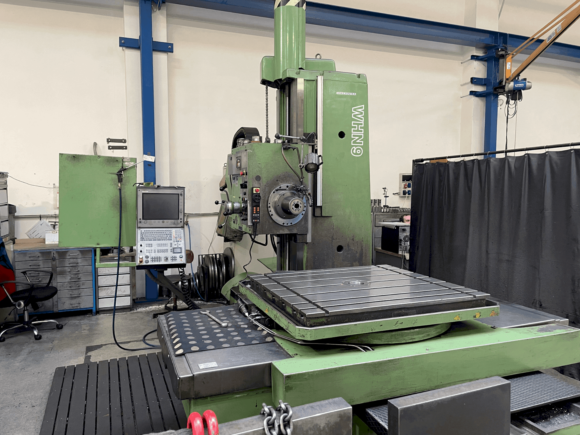 Makine TOS WHN 9B NC - Önden görünüm