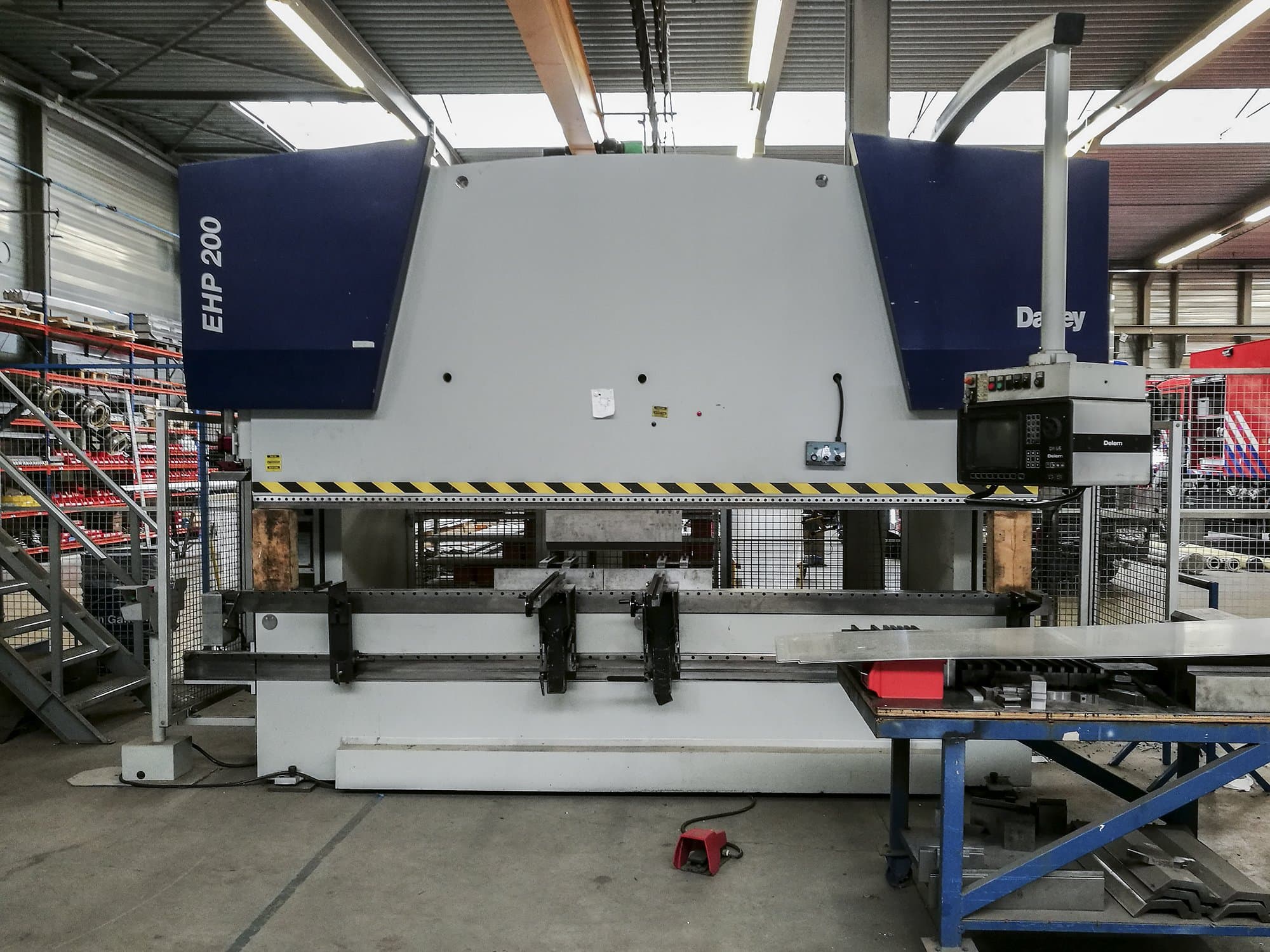 Makine  Darley - Önden görünüm EHP-LS200.36/31