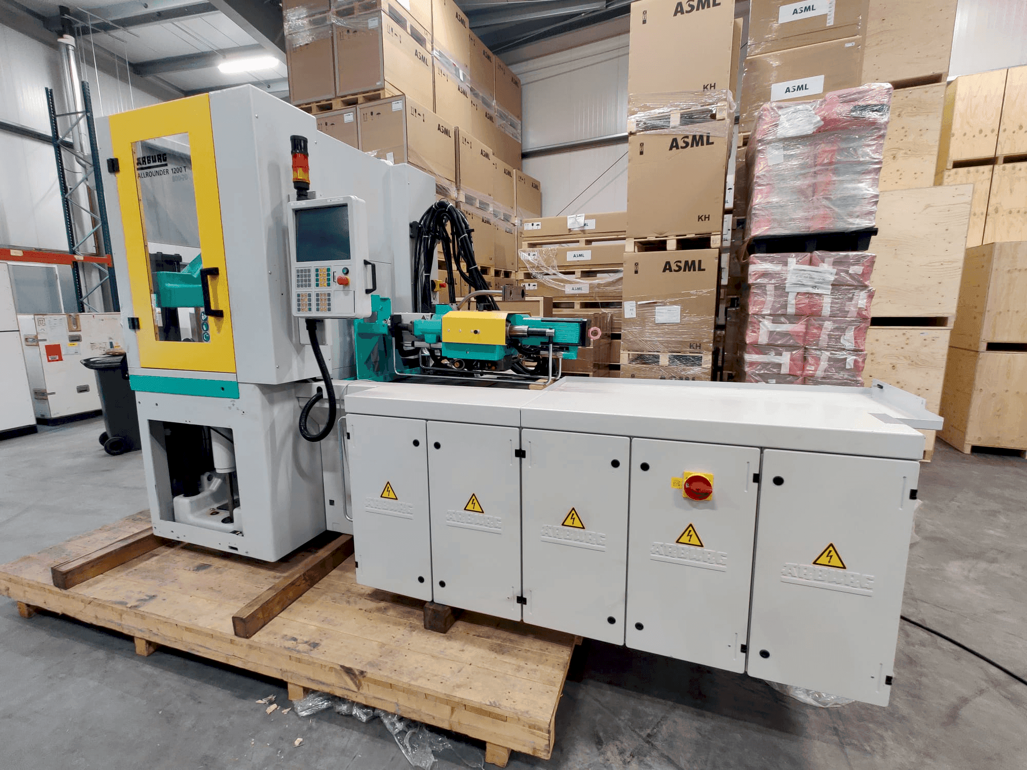 Makine  Arburg ALLROUNDER 1200 T 800-70 - Önden görünüm