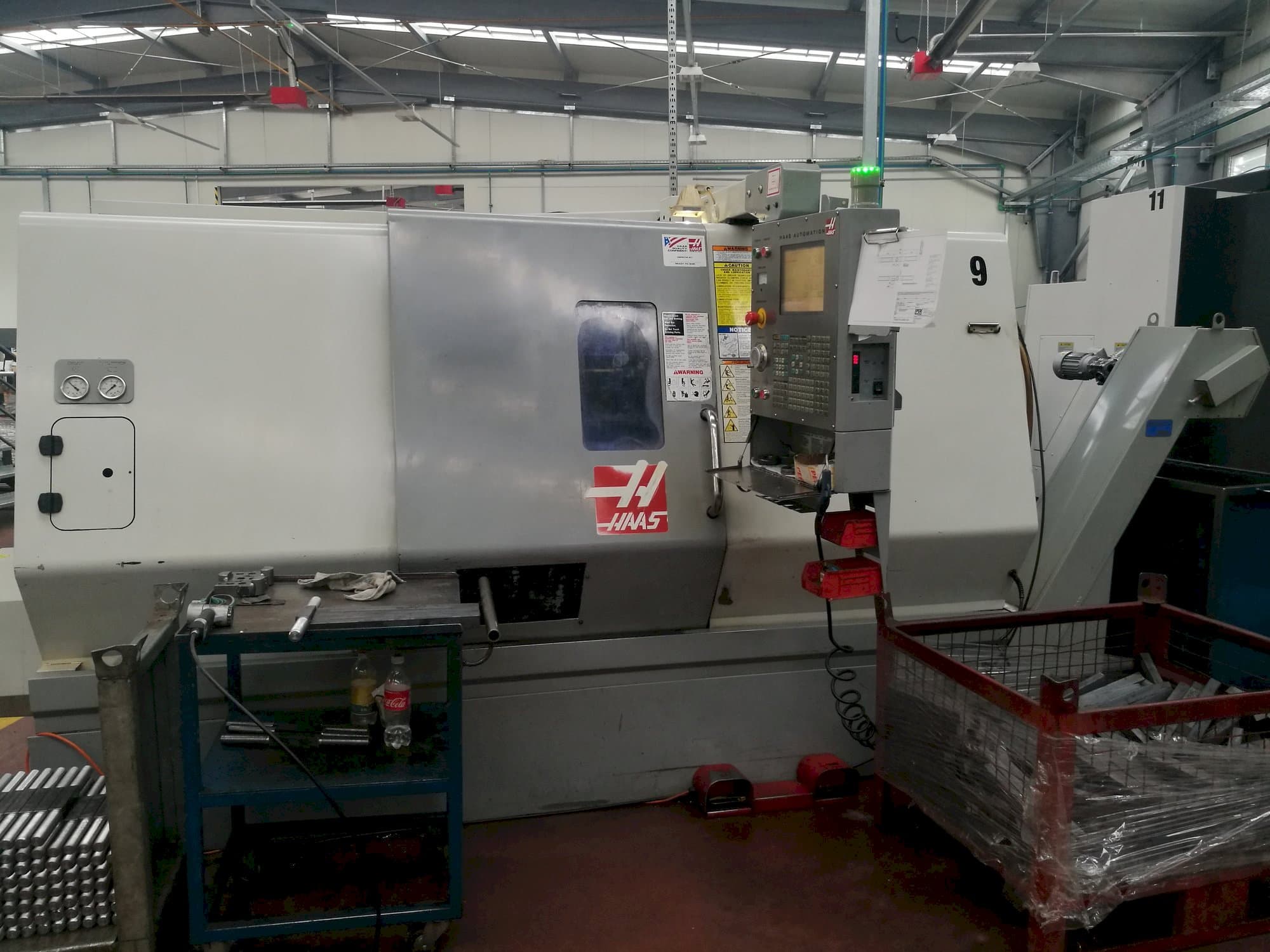 Makine  HAAS SL-30THE - Önden görünüm