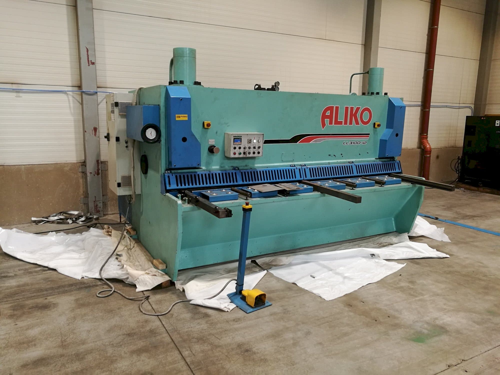 Makine  ALIKO LL3100-12 - Önden görünüm