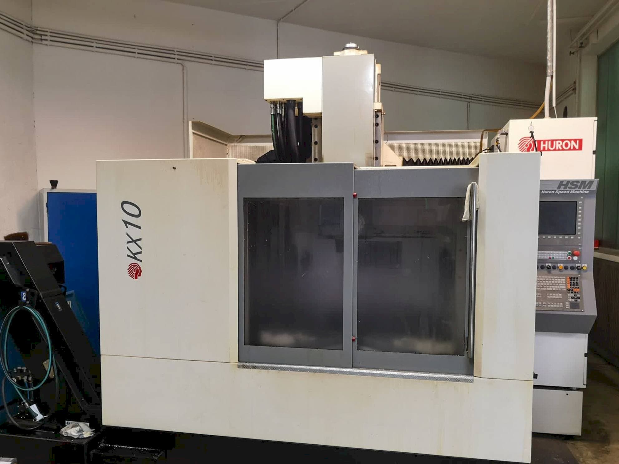 Makine  Huron kx10 - Önden görünüm