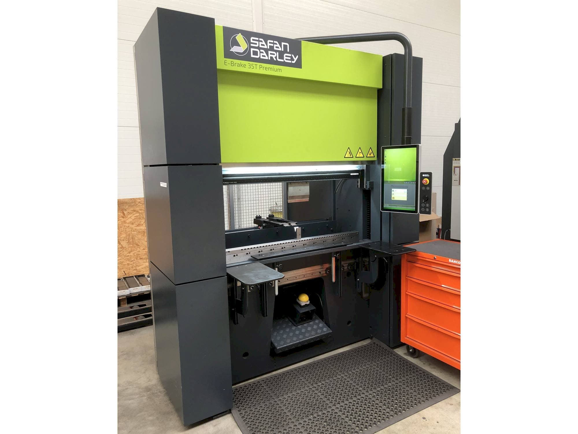 Makine  Safan Darley E-Brake 35T Premium - Önden görünüm