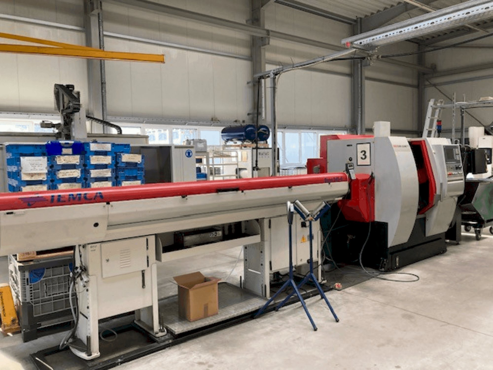 Makine  EMCO TURN 332 MCPlus - Önden görünüm