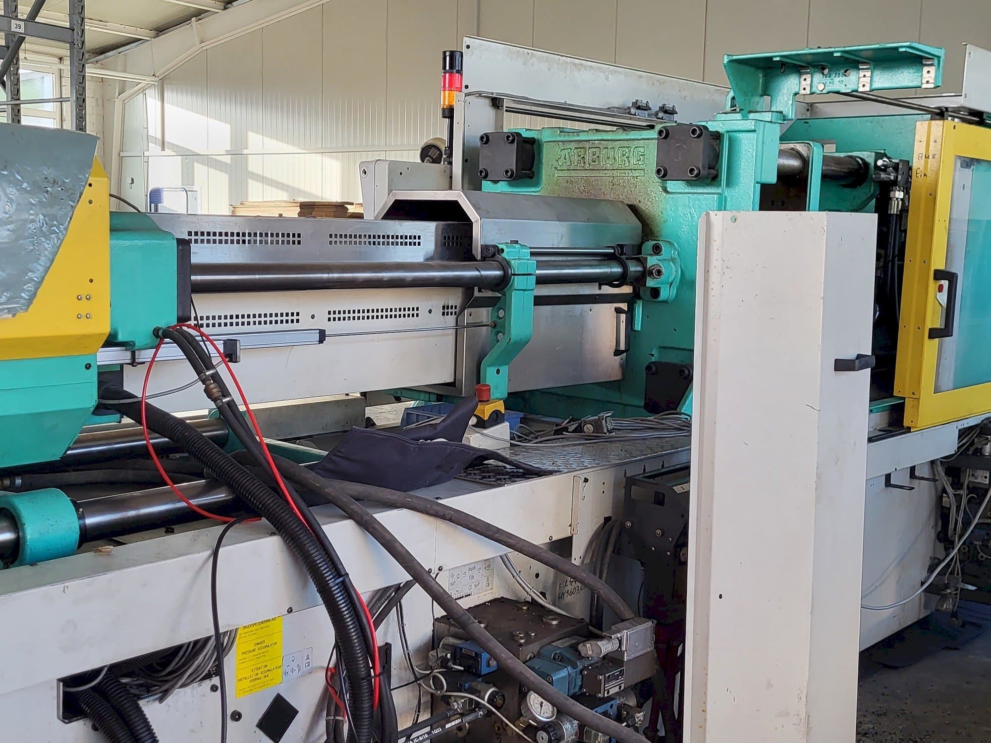 Makine  Arburg Allrounder Centex 570C2200-1300 - Sol görünüm