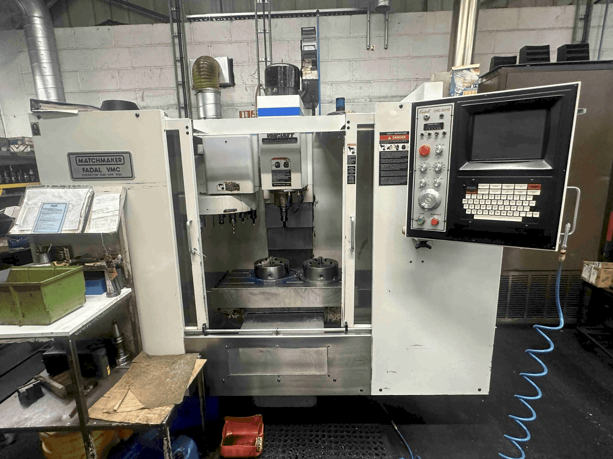 Makine  FADAL VMC 15XT - Önden görünüm