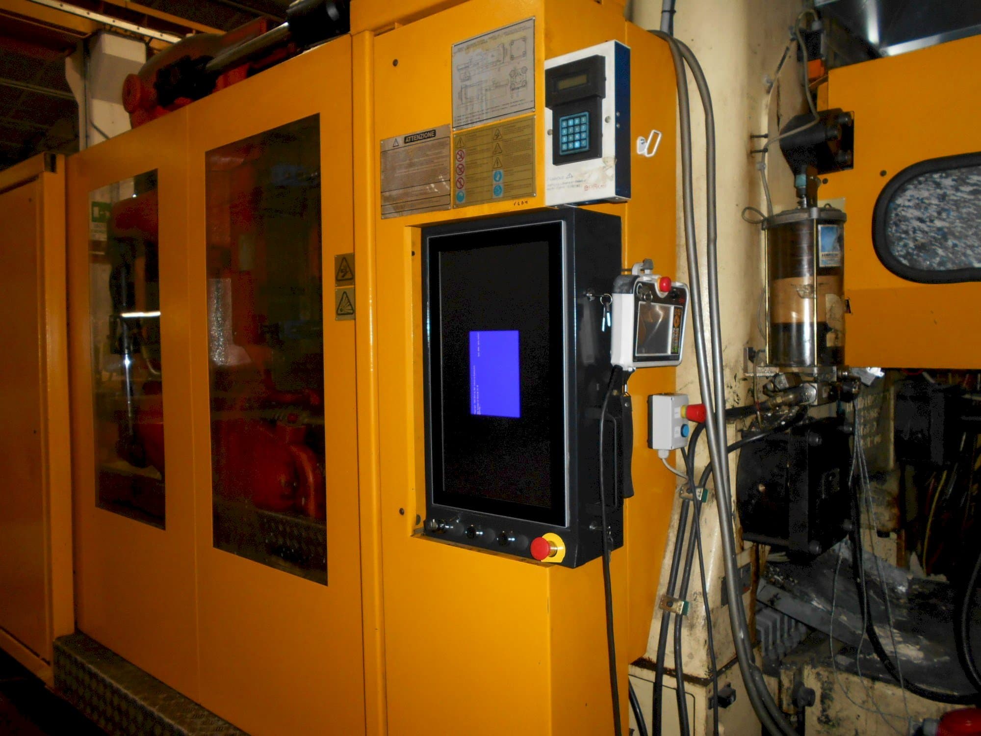 Makine  Husky ELL 750 RS 120/110 - Önden görünüm