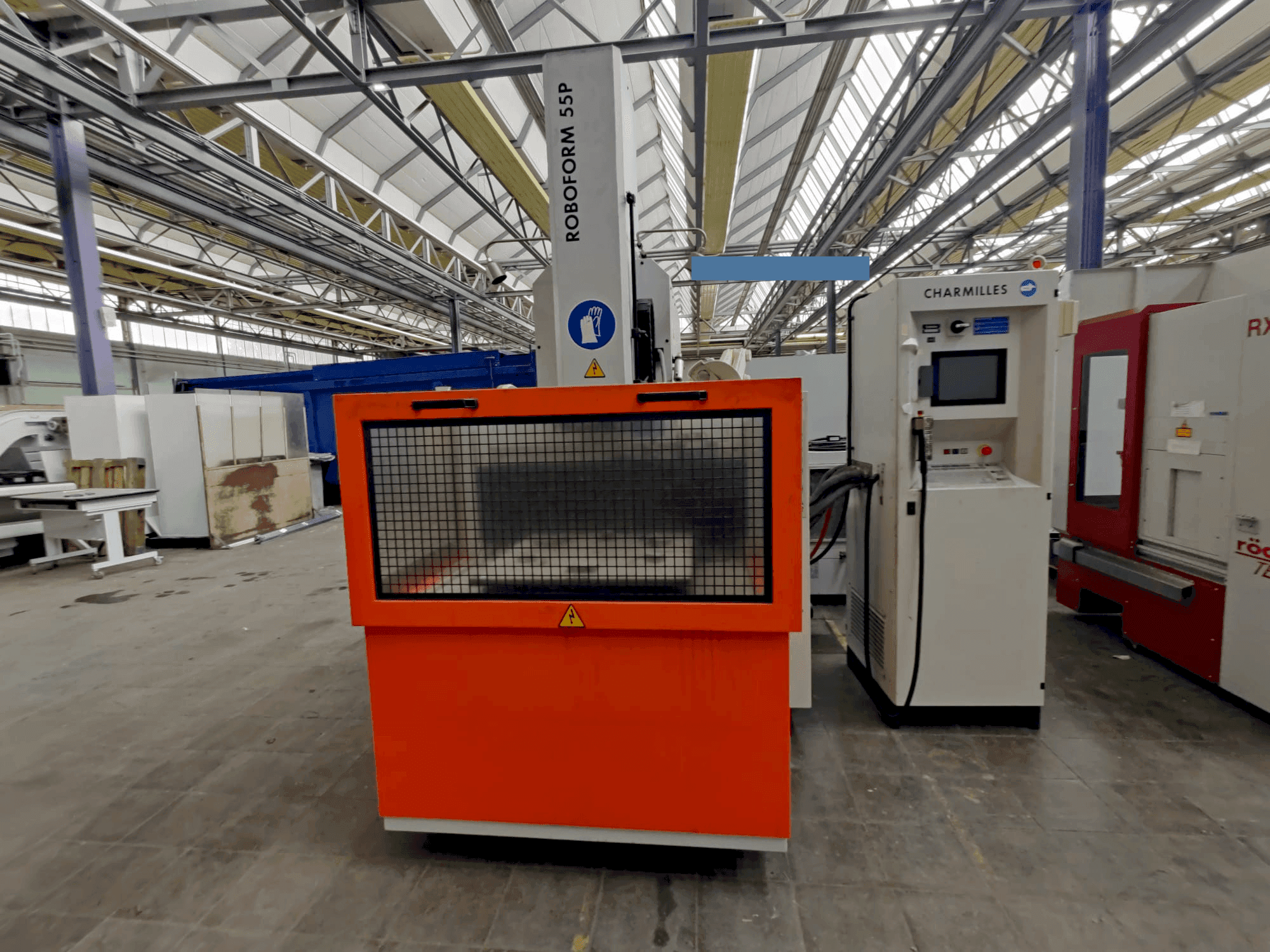 Makine  CHARMILLES ROBOFORM 55P - Önden görünüm