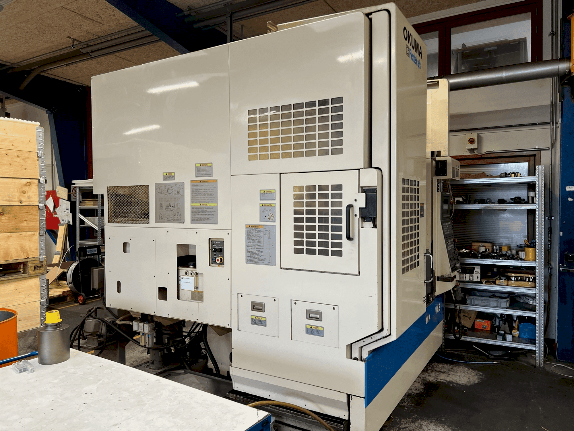 Makine  Okuma MX-45 VAE - Önden görünüm