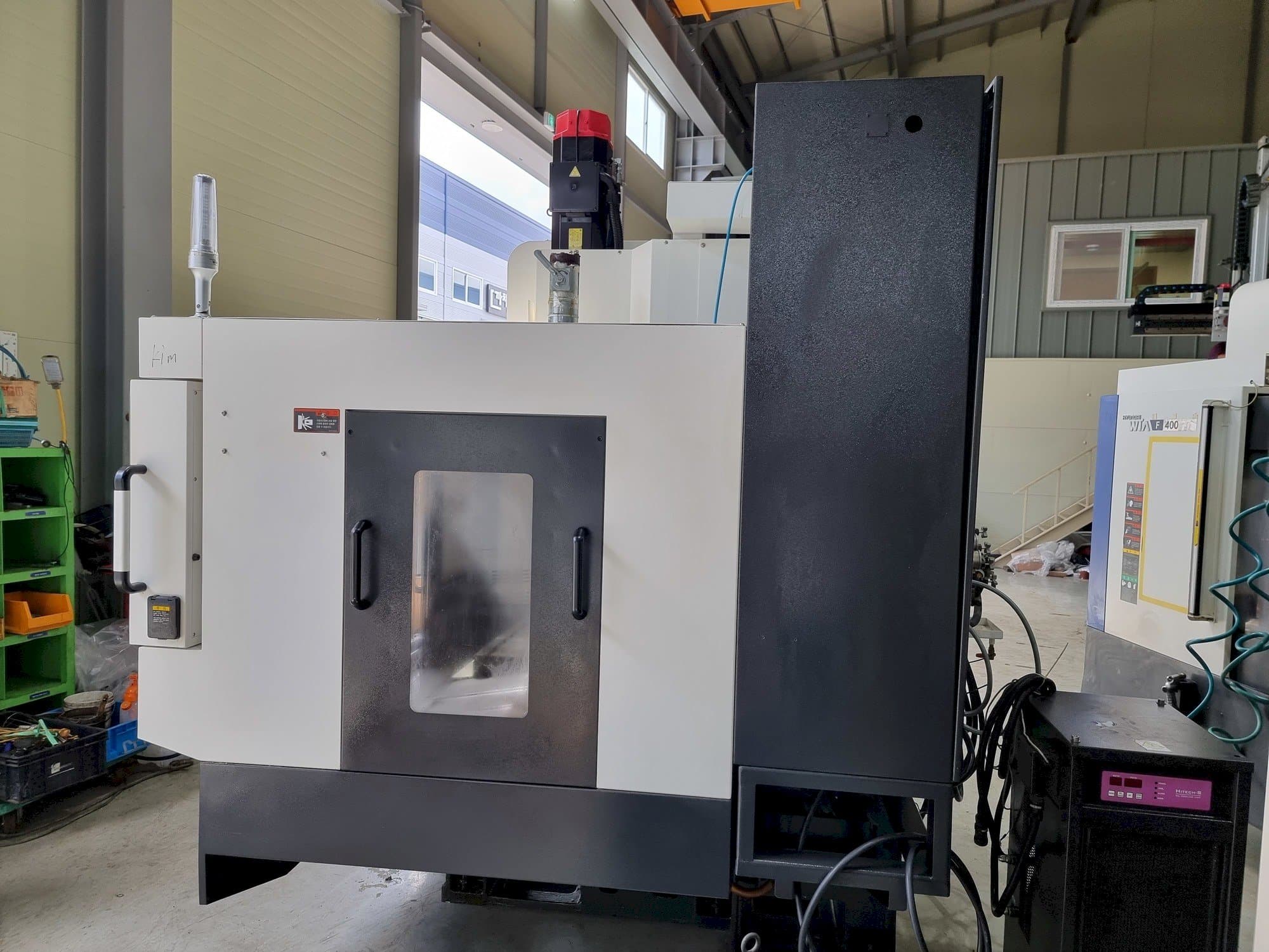 Makine  Hyundai Wia F400 - Önden görünüm