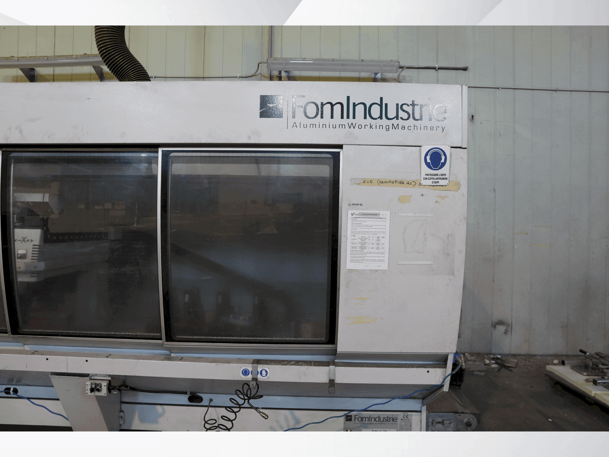 Makine  FomIndustrie DALI 70 - Önden görünüm