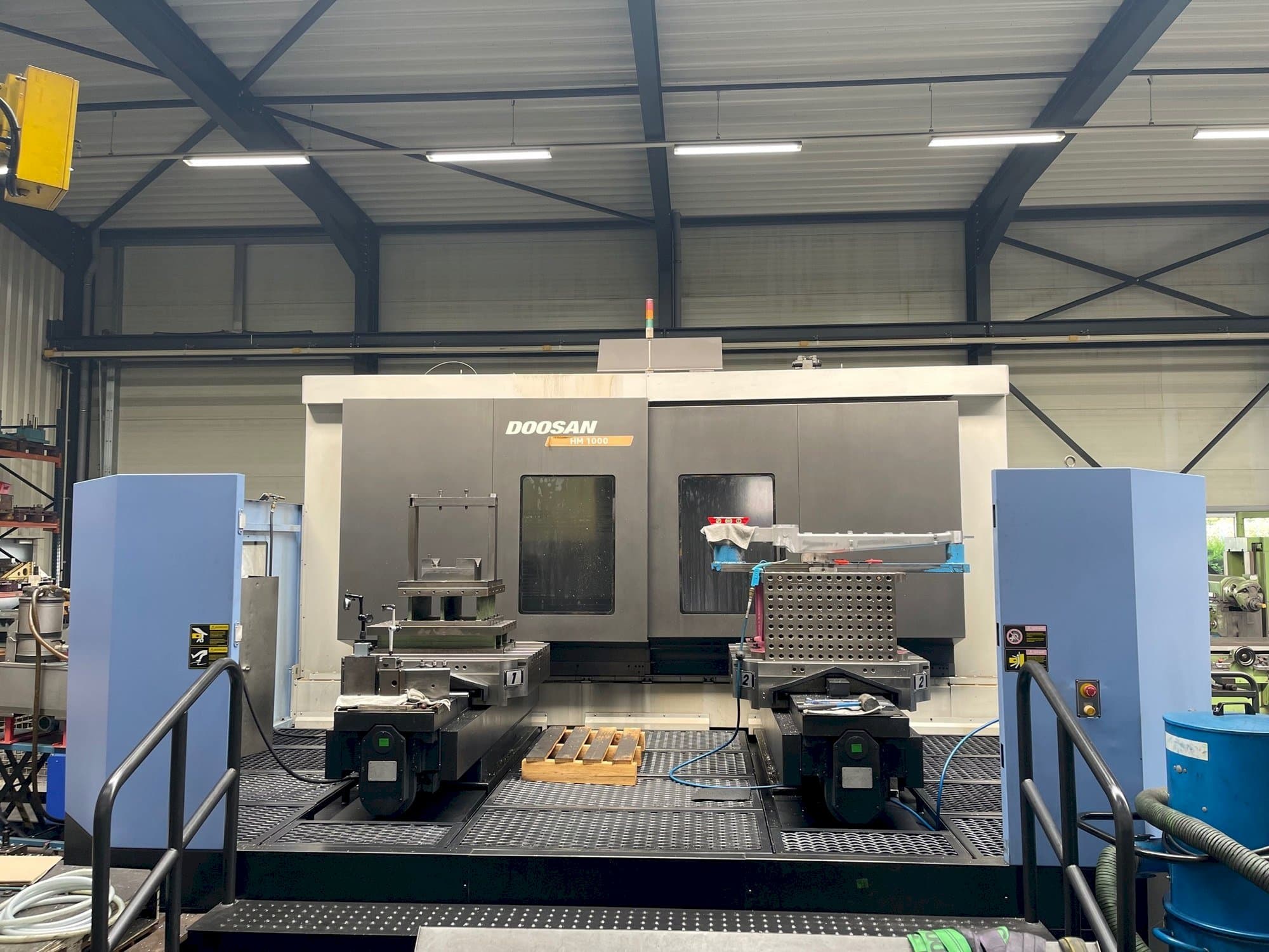 Makine  Doosan HM 1000 - Önden görünüm