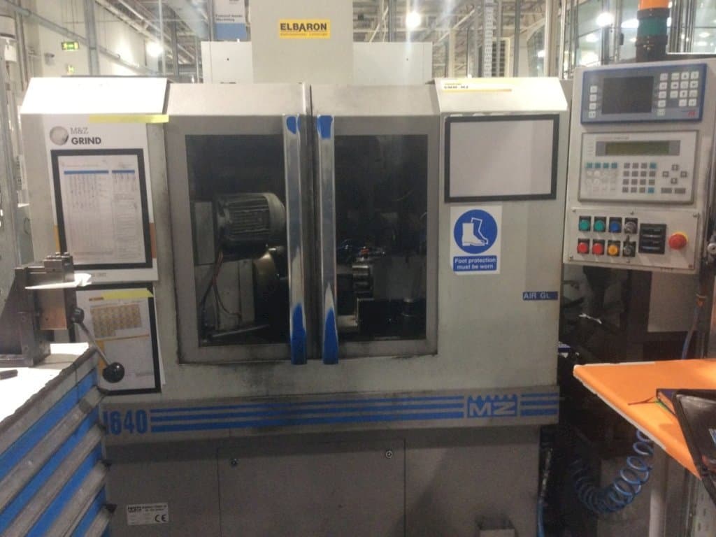 Makine  Monnier & Zahner M640 CNC - Önden görünüm