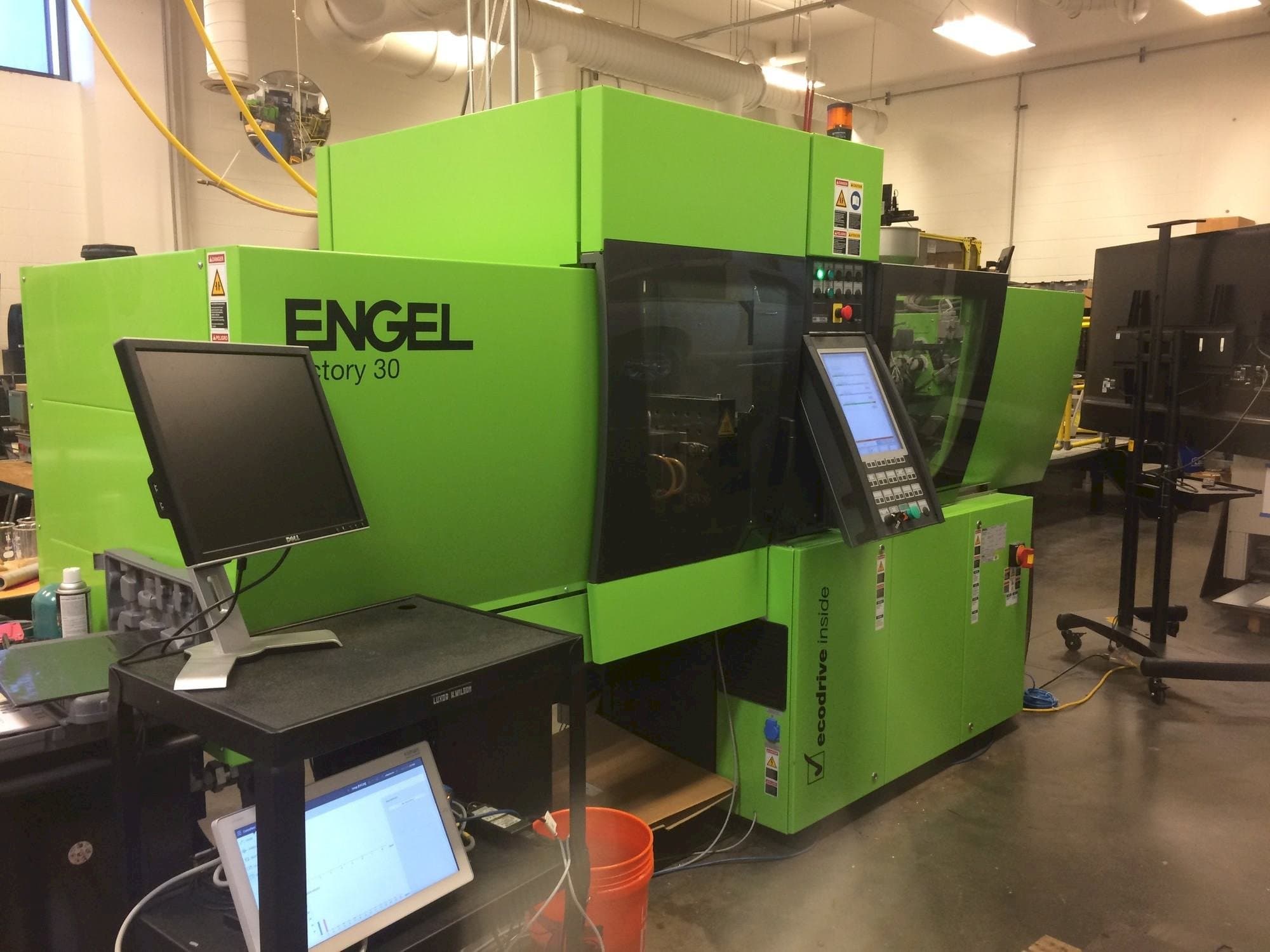 Makine  ENGEL Victory 200/30 Tech US - Önden görünüm