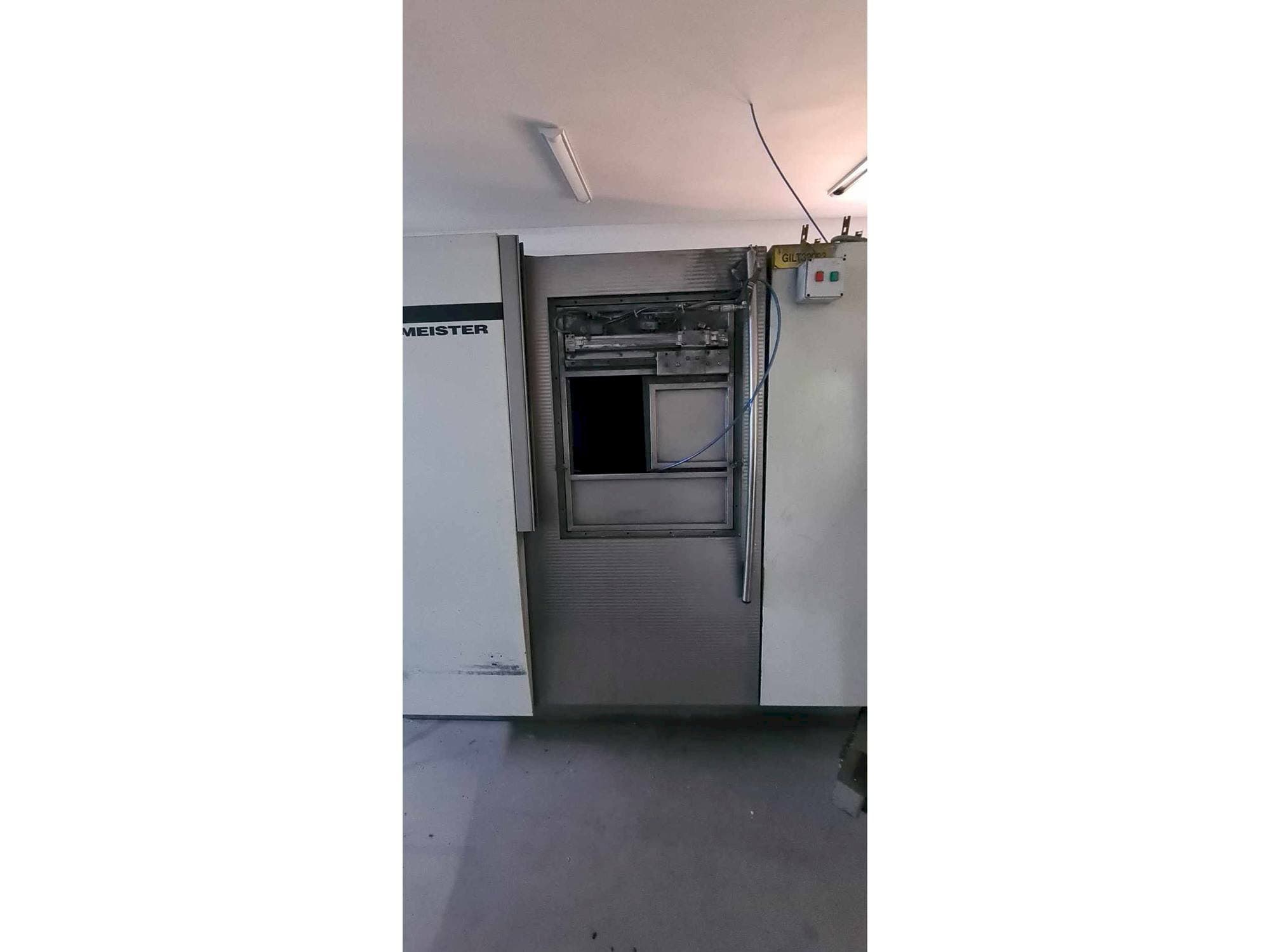 Makine  Gildemeister TWIN 32 - Önden görünüm