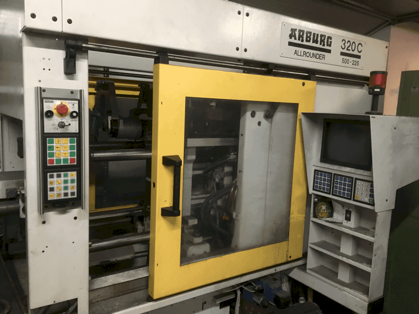 Makine  Arburg Allrounder Centex 320 CD-500-225 - Önden görünüm