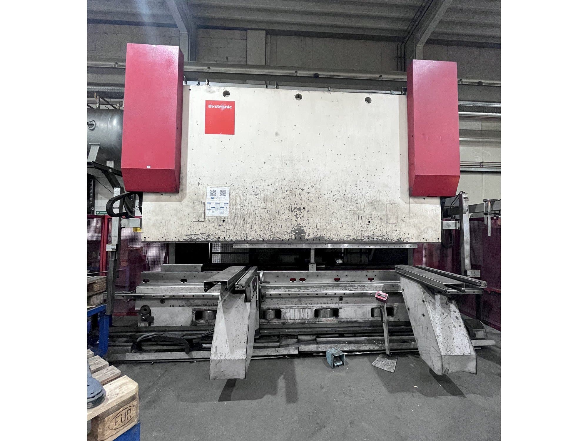Makine  BEYELER PR10 320/4100 - Önden görünüm