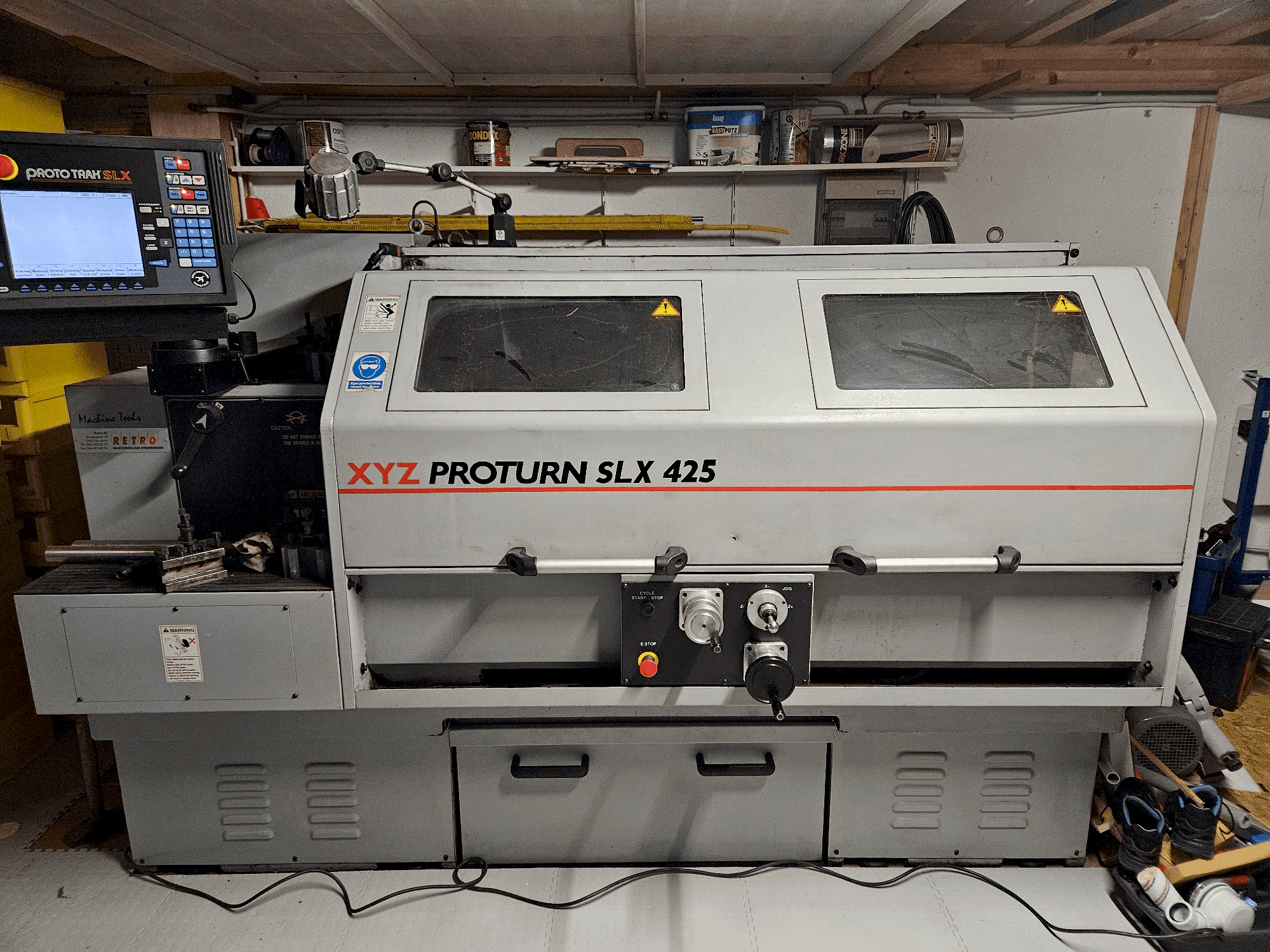 Makine  XYZ Proturn SLX 425 - Önden görünüm