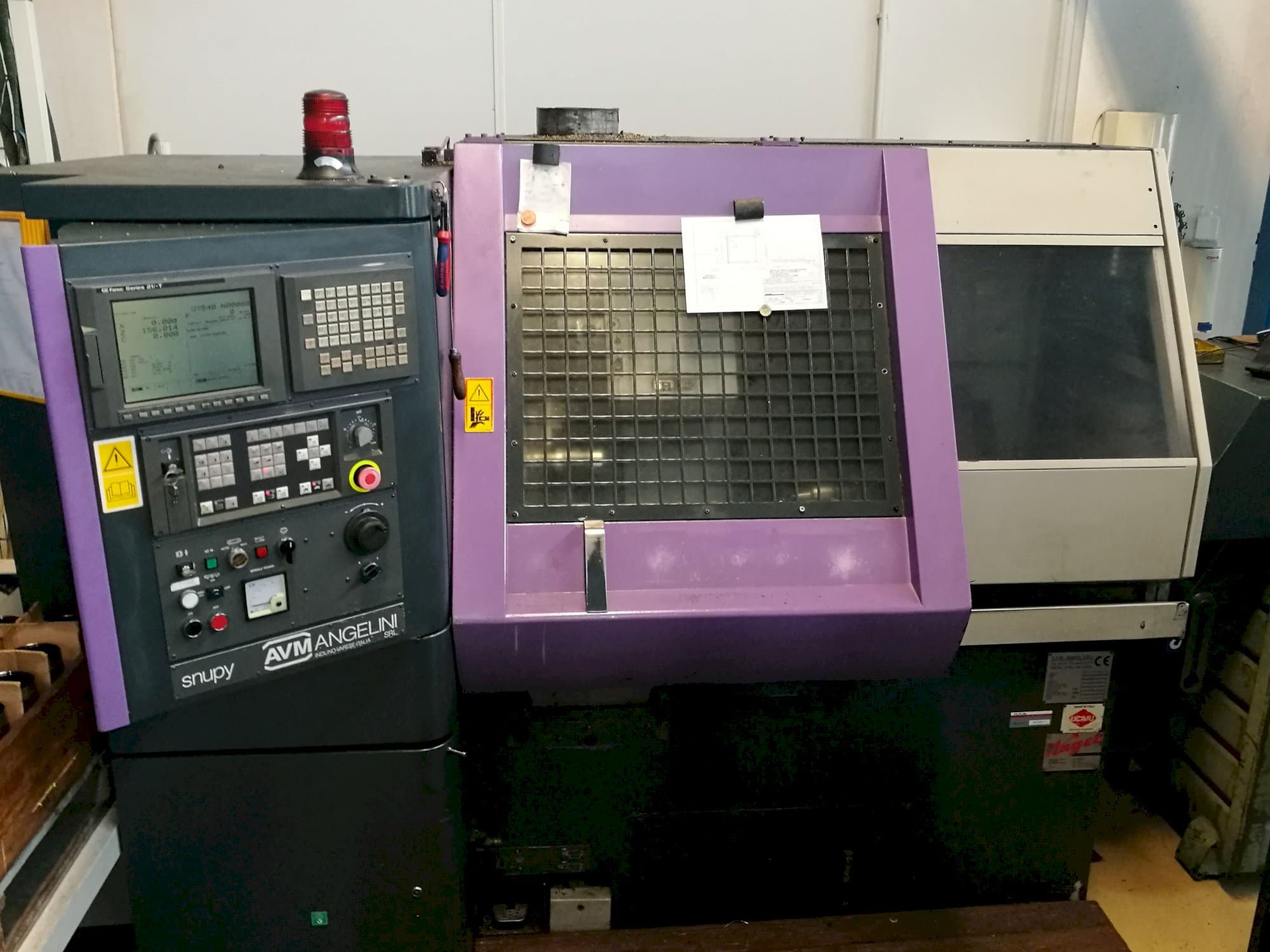 Makine  AVM Angelini - Önden görünüm Snupy 21TI