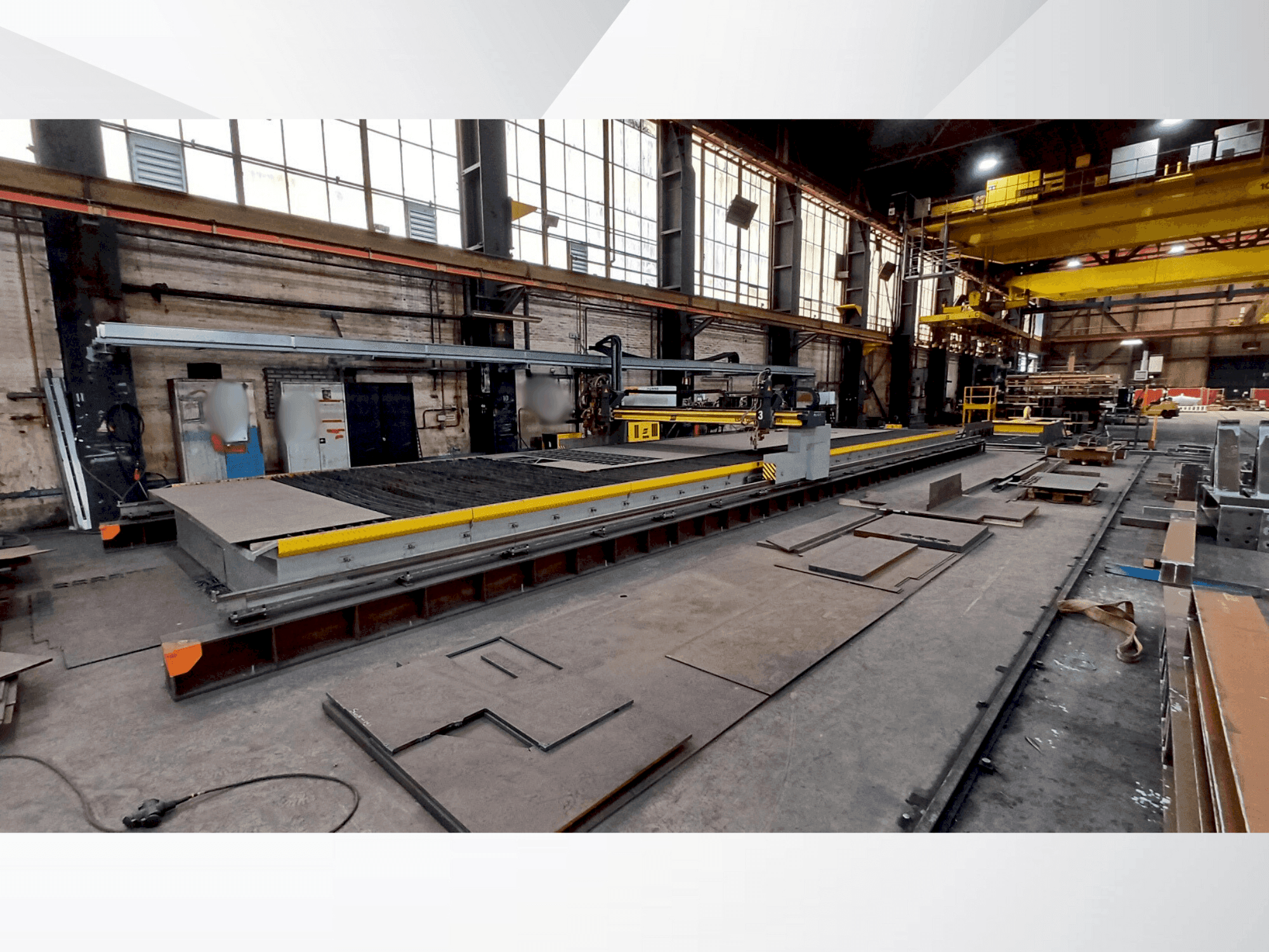 Makine  ESAB SXE-P4500 - Önden görünüm