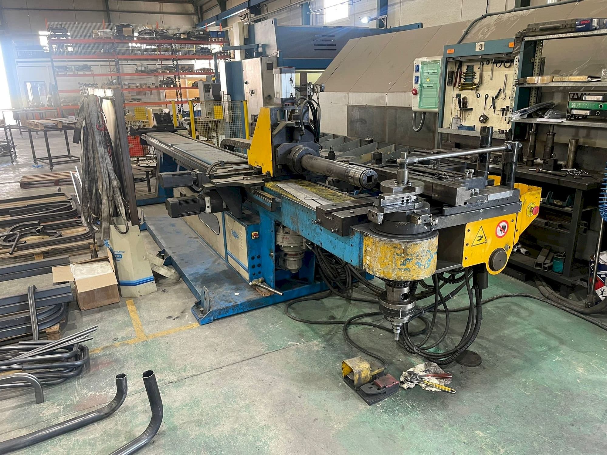 Makine  STAR-BEND STAR 800 CN6/GEN/L - Önden görünüm