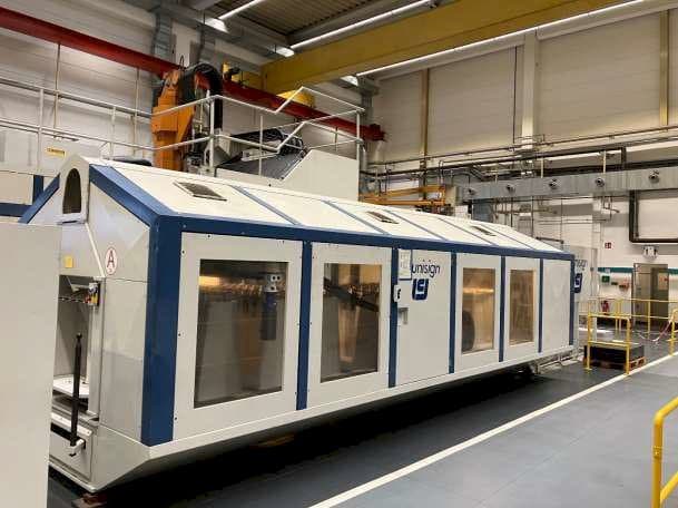 Makine  Unisign UNICOM 8 - Önden görünüm