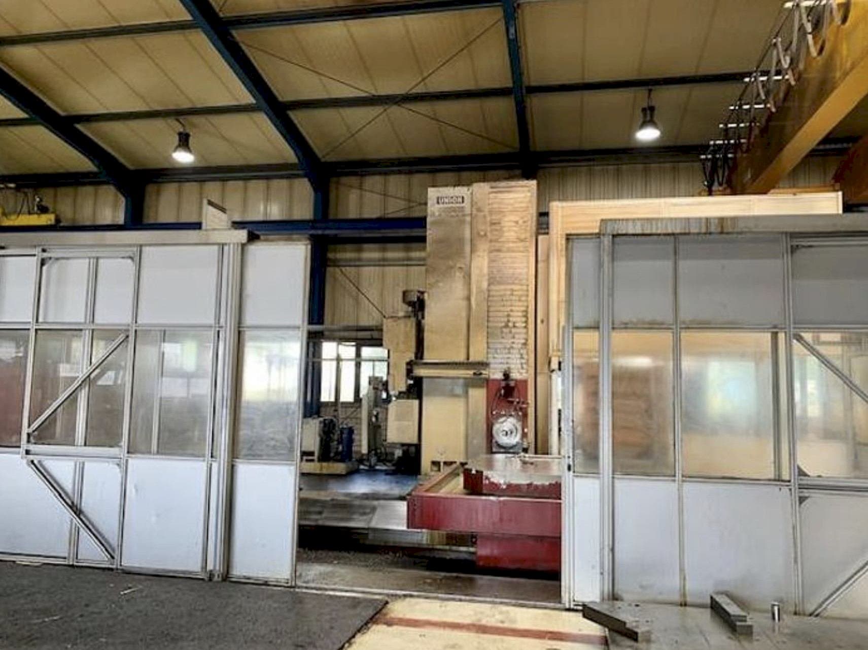 Makine  UNION KC 150 - Önden görünüm