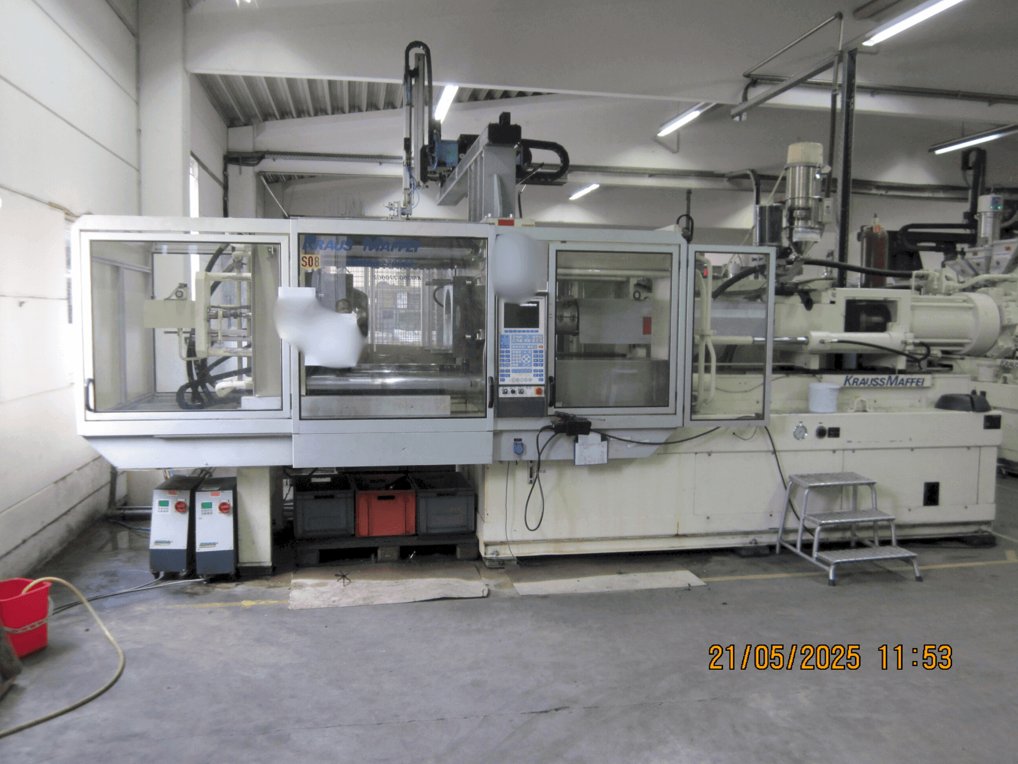 Makine  Krauss Maffei 350-2700 C2 - Önden görünüm