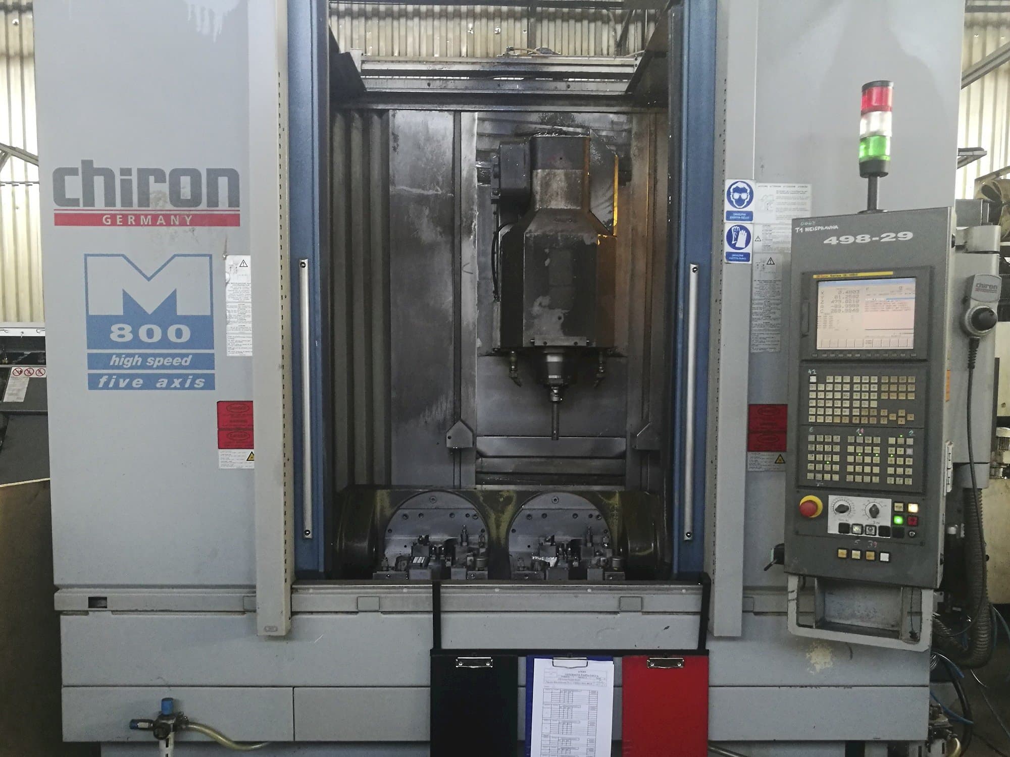 Makine  CHIRON - Önden görünüm MILL 800