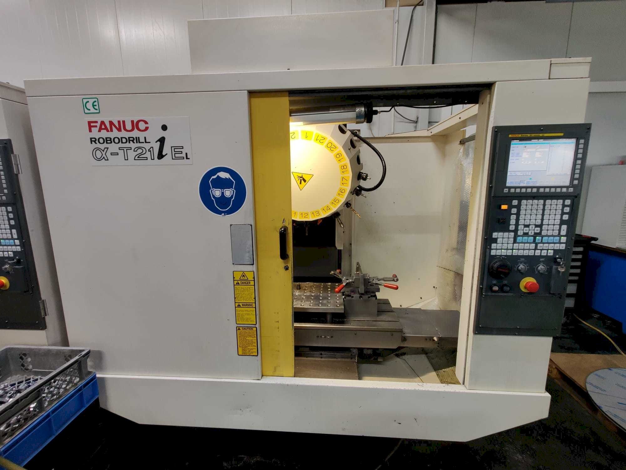 Makine FANUC Robodrill α-T21iEL - Önden görünüm