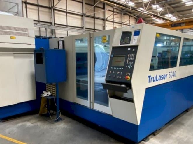 Makine  Trumpf TruLaser 5040 - Önden görünüm