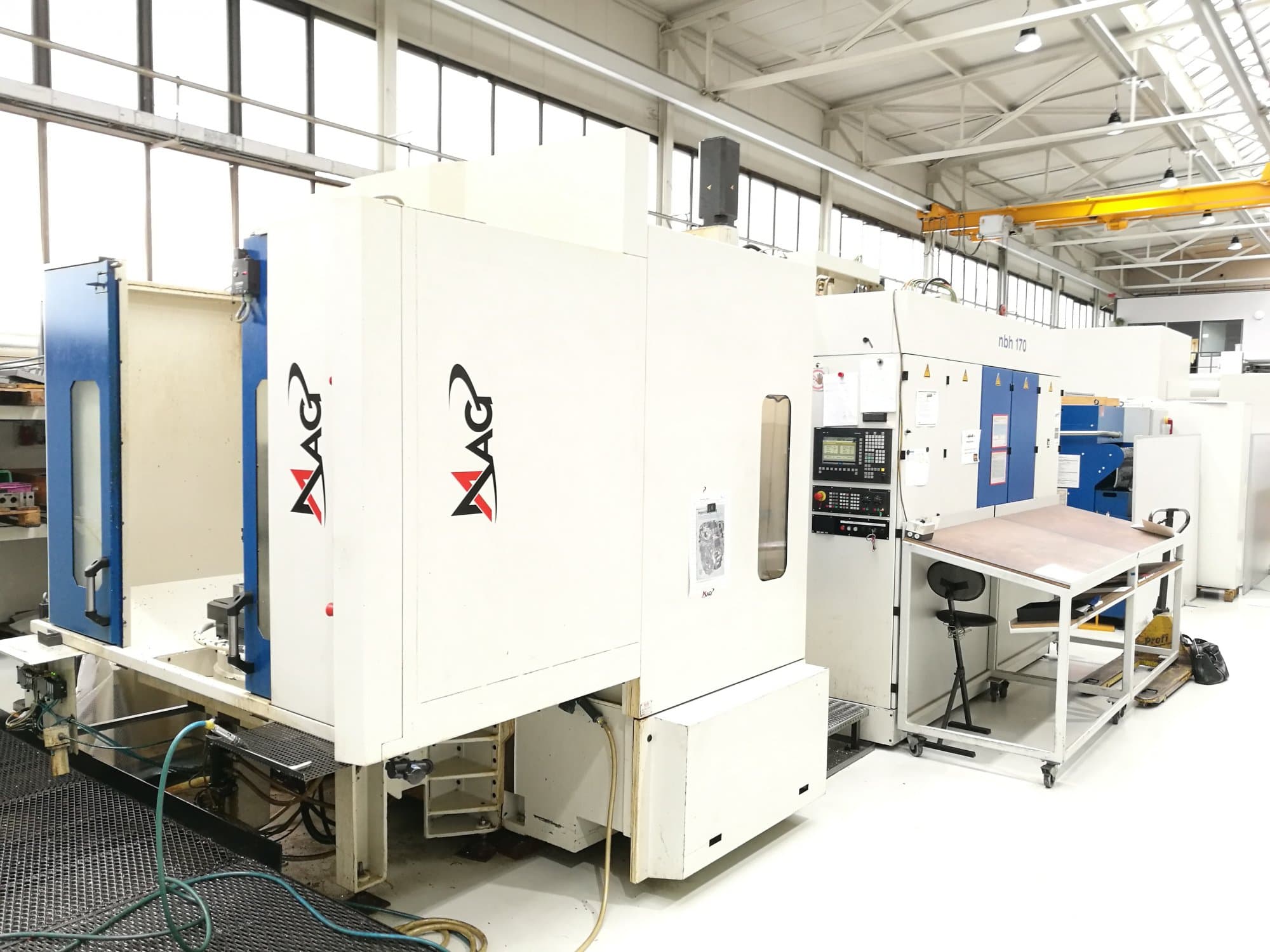 Makine  Hueller Hille - Sol görünüm NBH 170