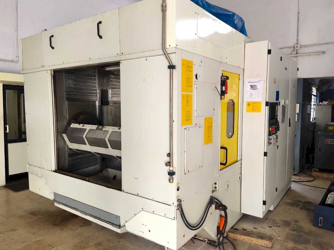 Makine  GROB G320 - Önden görünüm