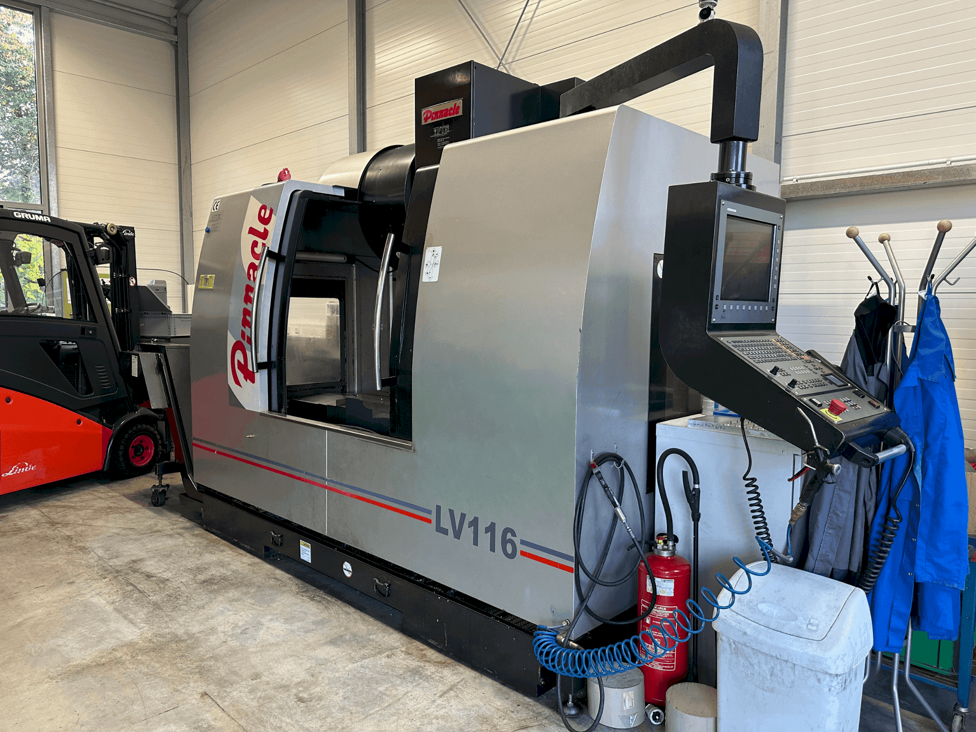 Makine  Pinnacle LV116 - Önden görünüm