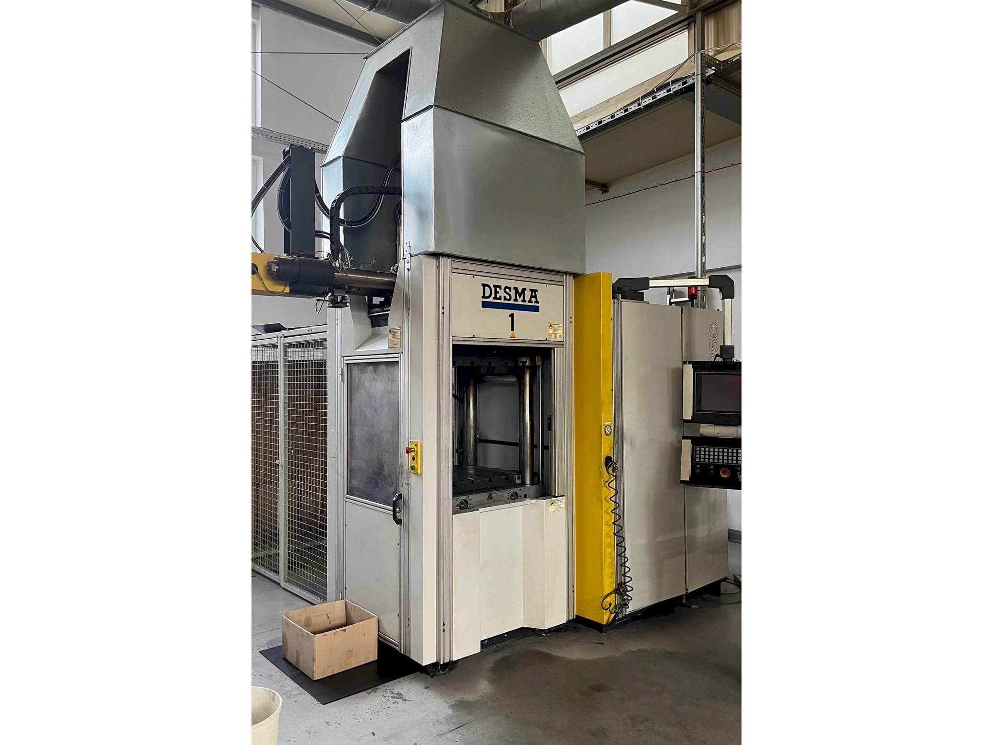 Makine  Kloeckner Desma 968.250 ZO - Önden görünüm