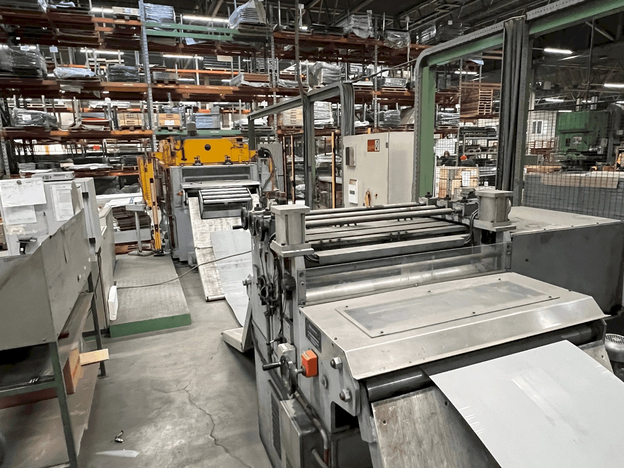 Makine  MECASTEEL Coil Press Feeding Line - Önden görünüm