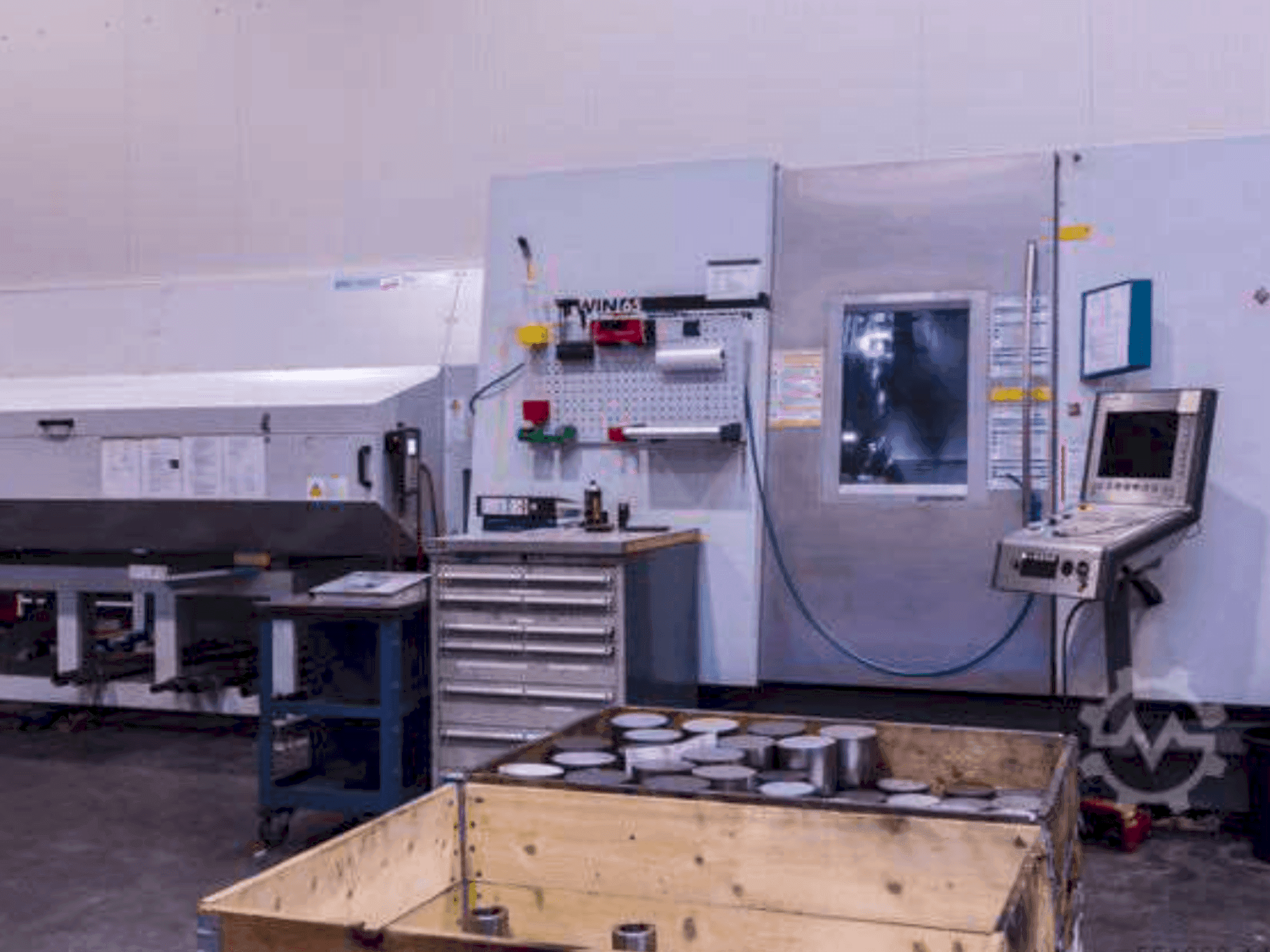 Makine  DMG Gildemeister Twin 65 (2004) - Önden görünüm