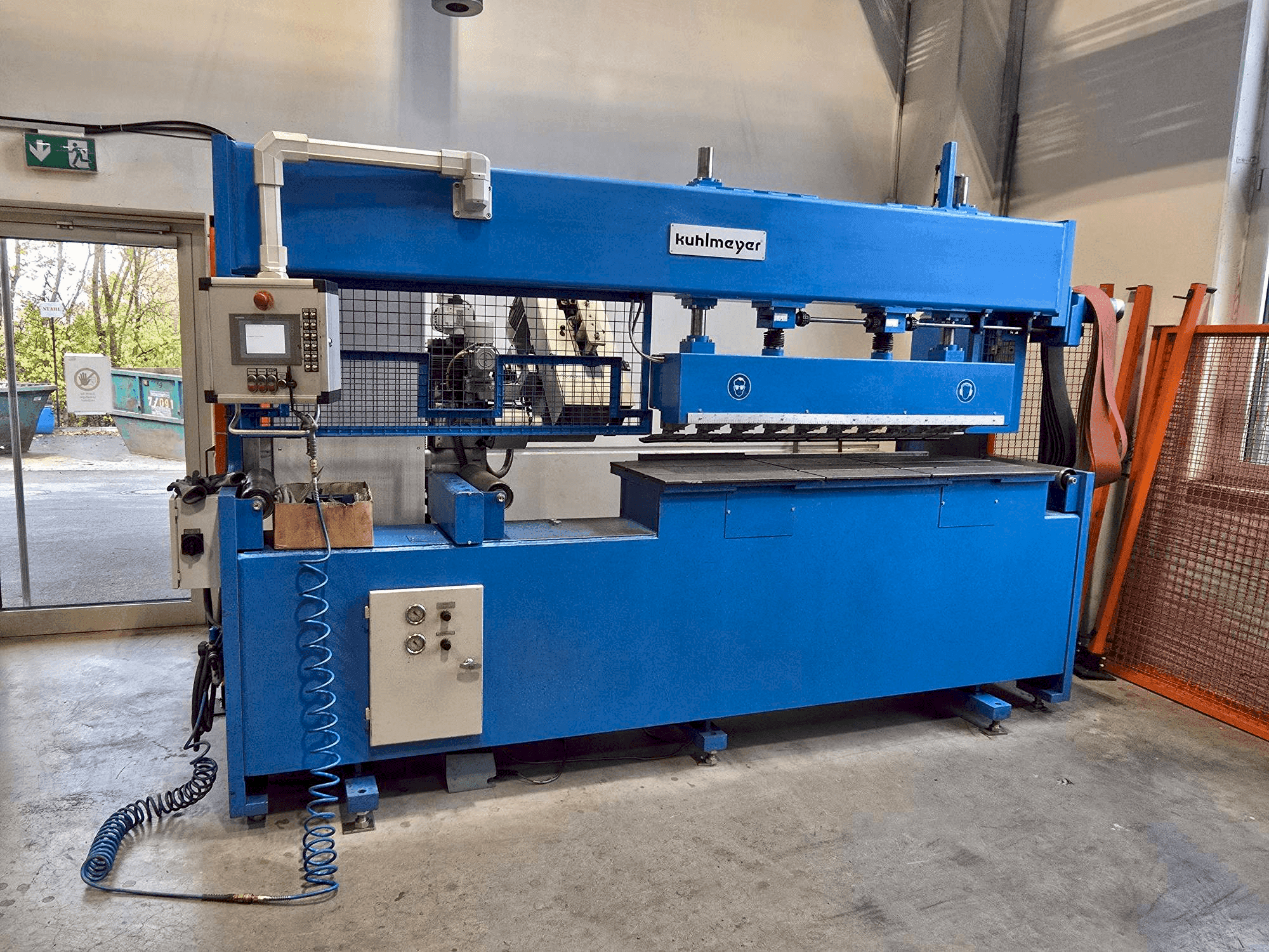 Makine  KUHLMEYER Fasen Fix 4.1-1500 - Önden görünüm