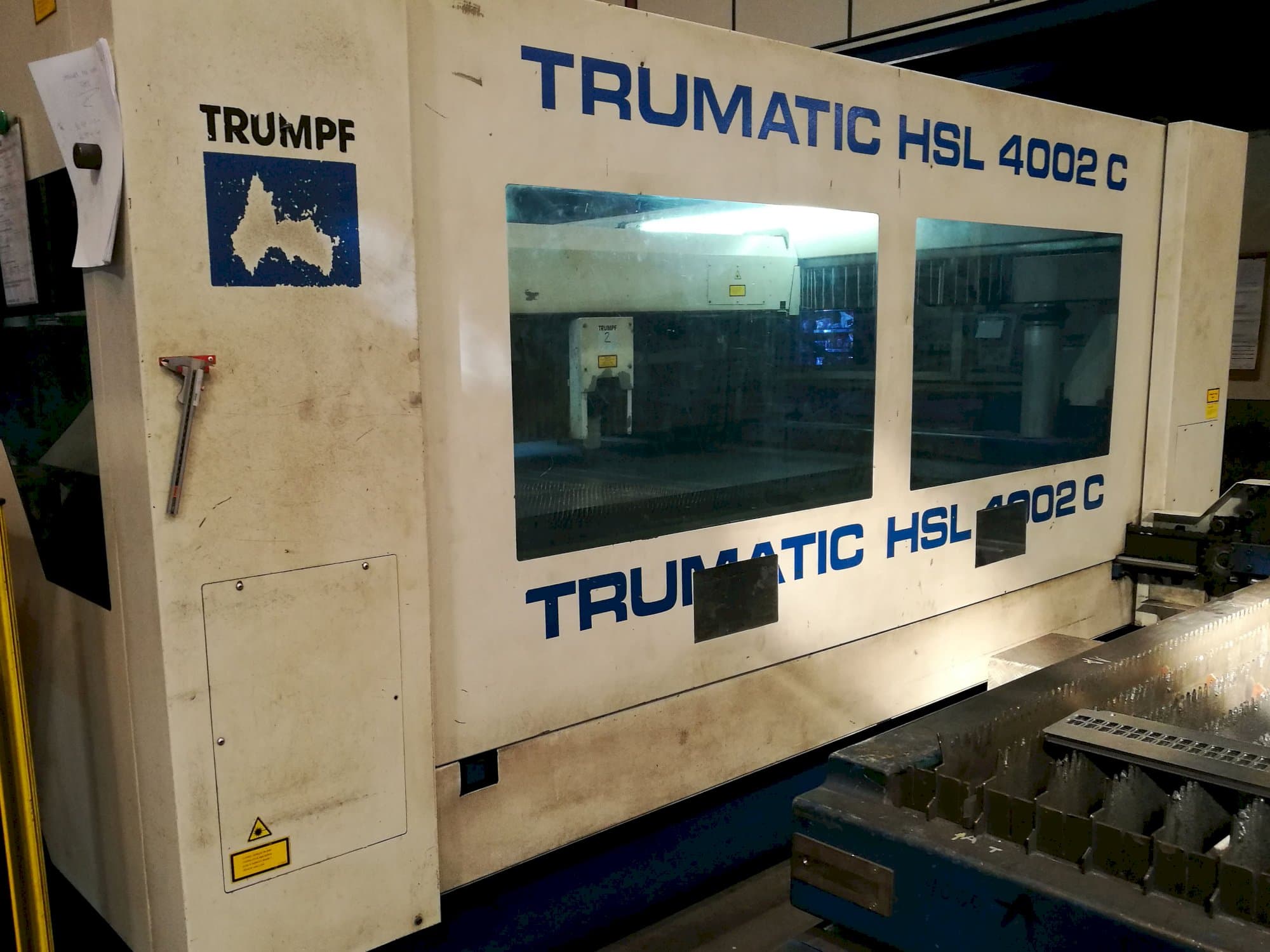 Makine  Trumpf - Sol görünüm Trumatic HSL 4002 C