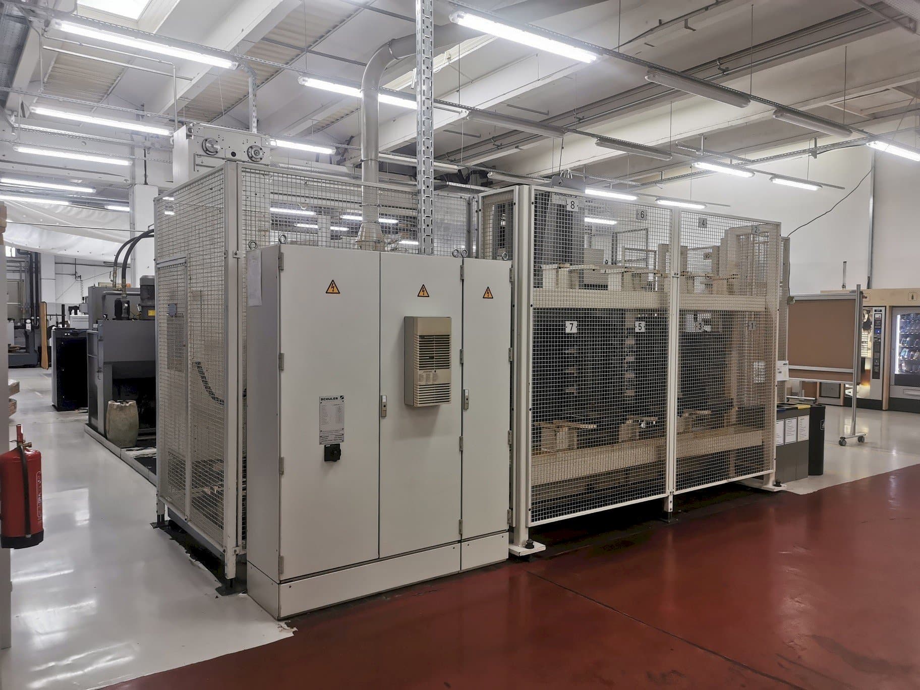 Makine  HELLER MC 16 - Önden görünüm