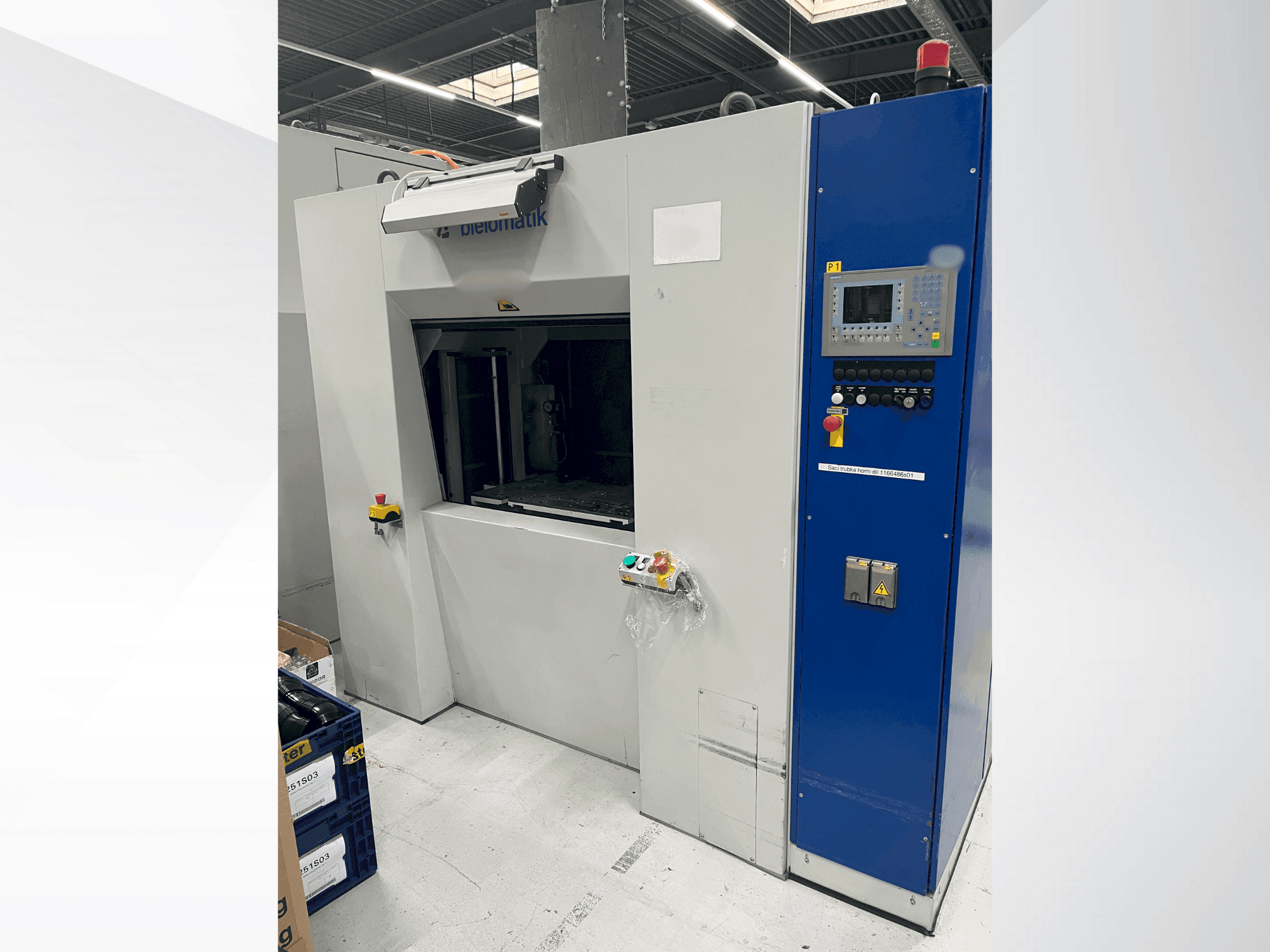 Makine  bielomatik K3212 - Önden görünüm