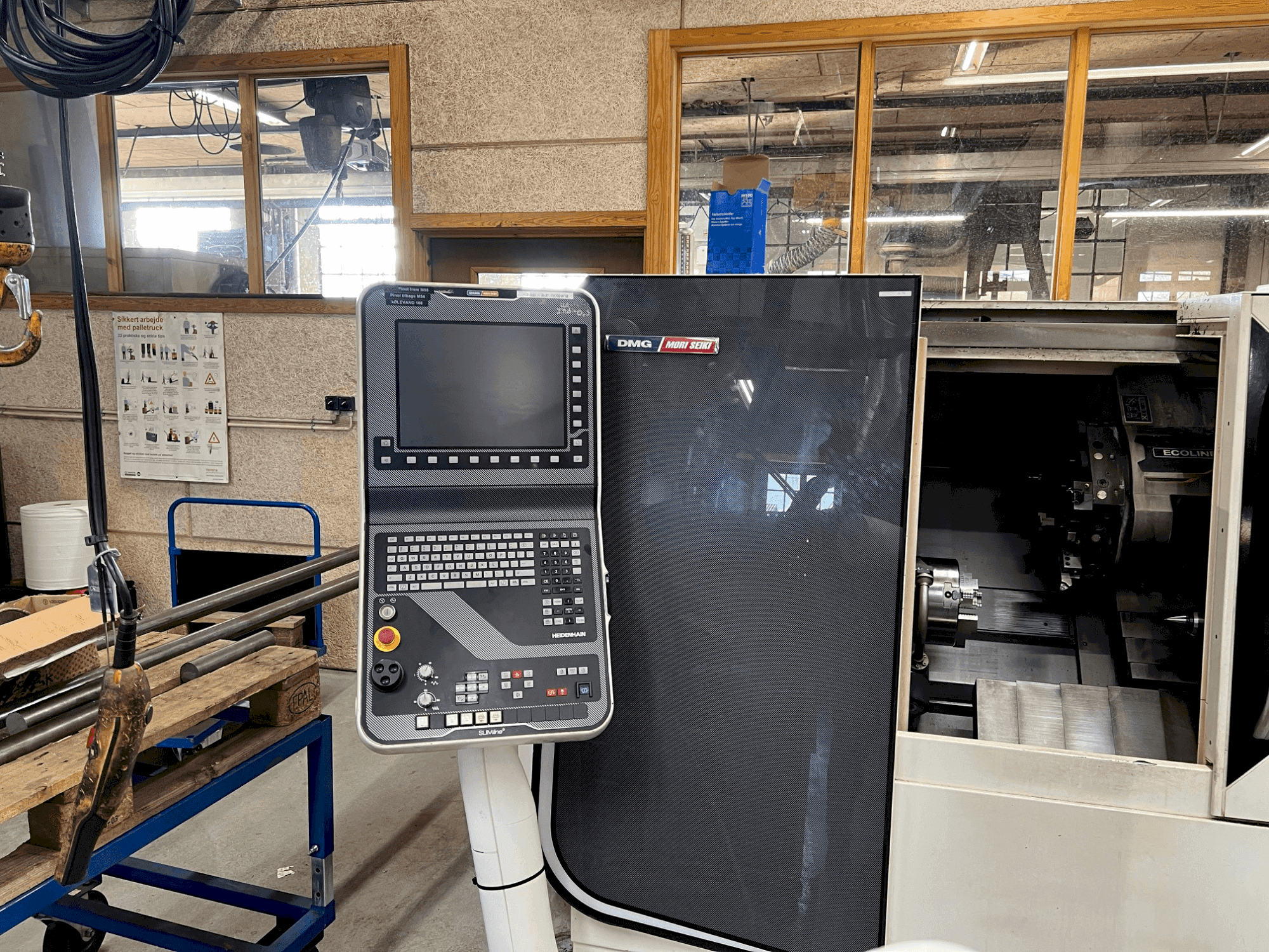 Makine  DMG Mori Seiki CTX 310 ecoline - Önden görünüm