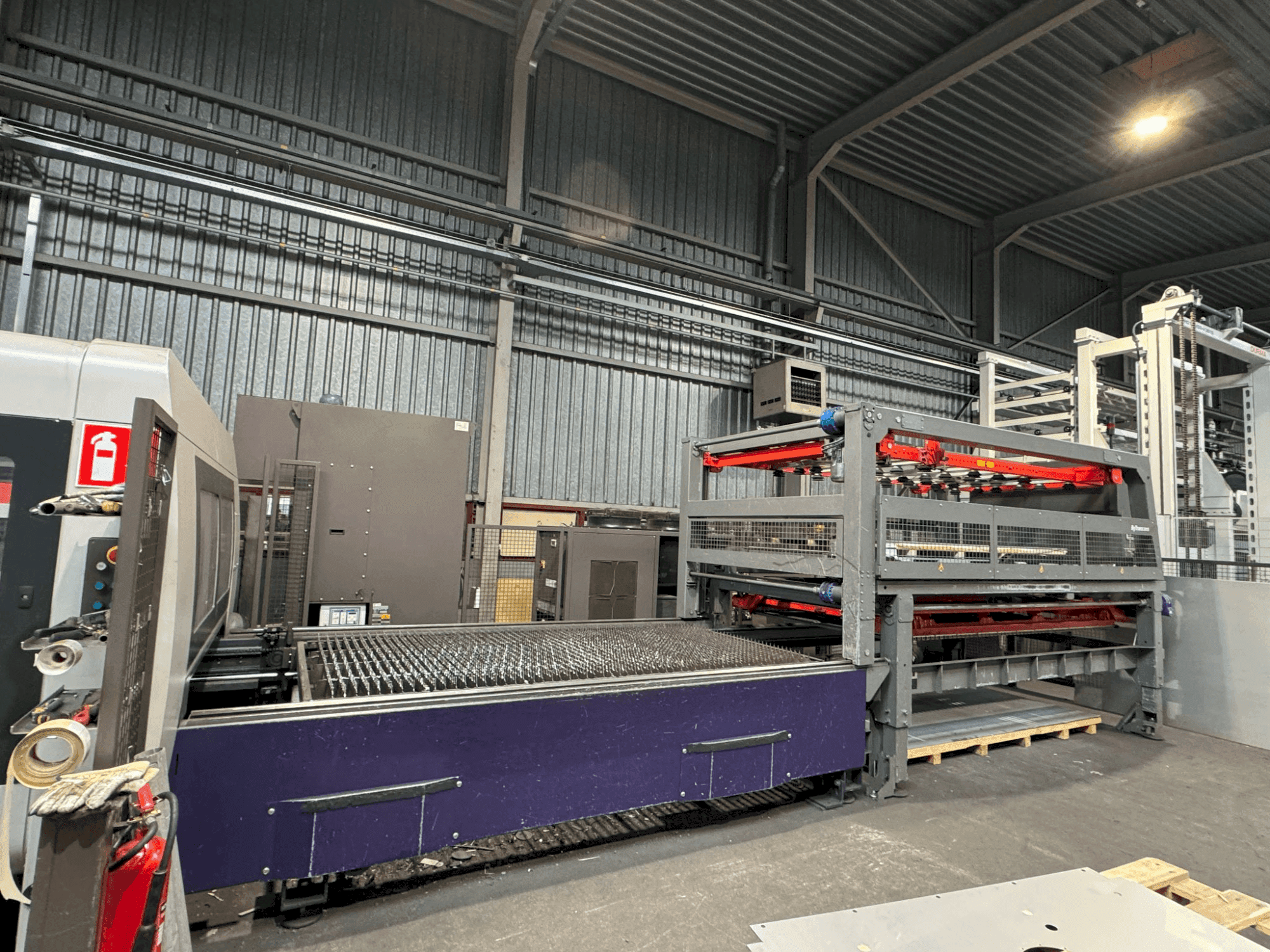 Makine  Bystronic ByTrans 3015 Standard - Önden görünüm