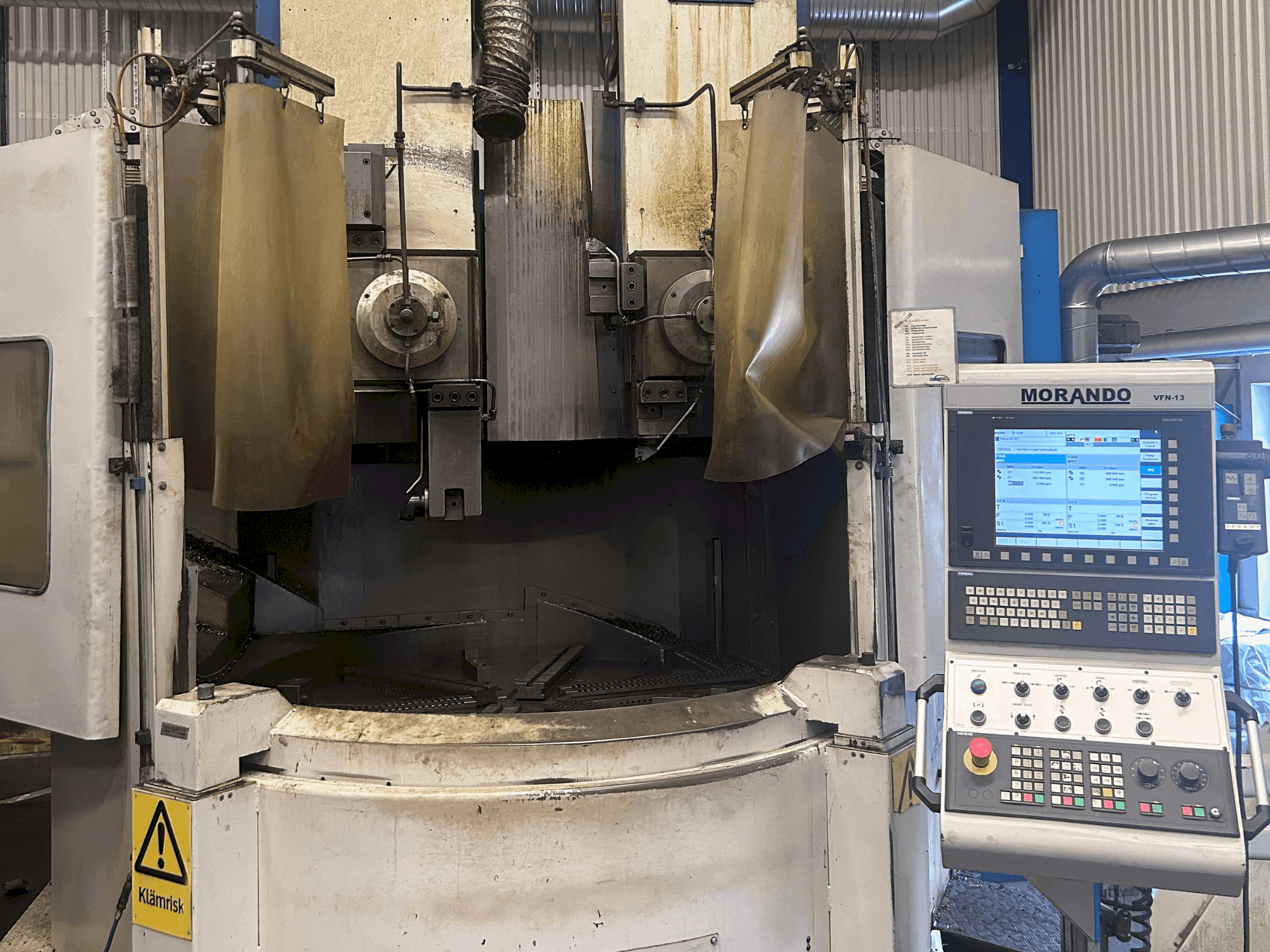 Makine  MORANDO VFN13 - Önden görünüm